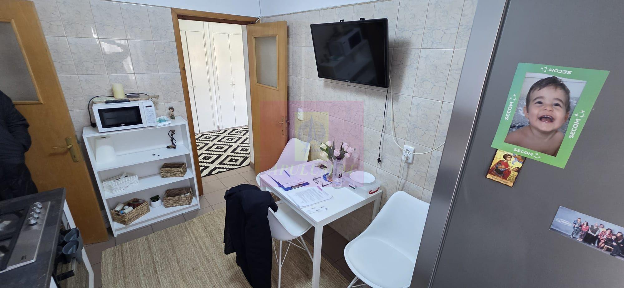 Apartamnet cu 2 cmere de vanzare in Campina - 9
