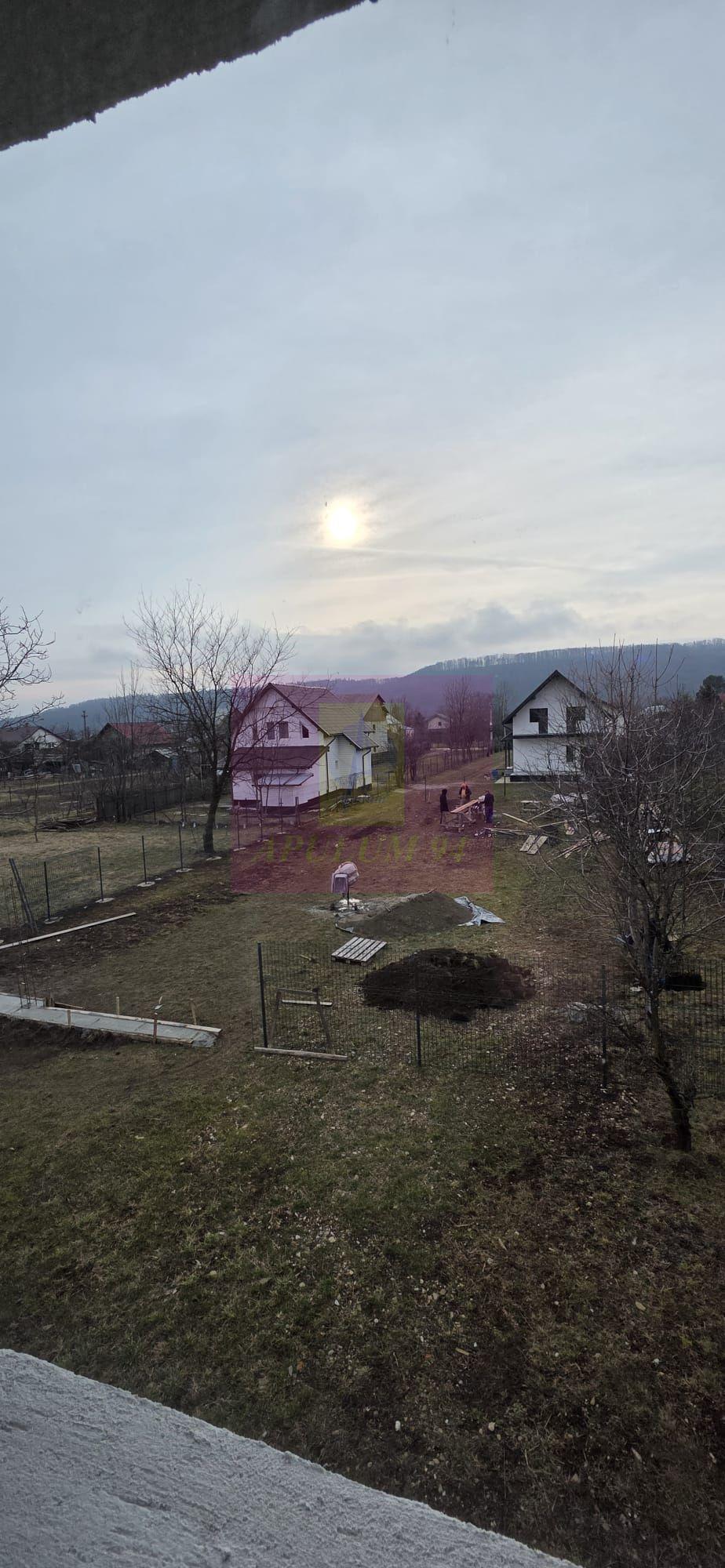 Vila de vanzare cu 4 camere in Brebu - 25