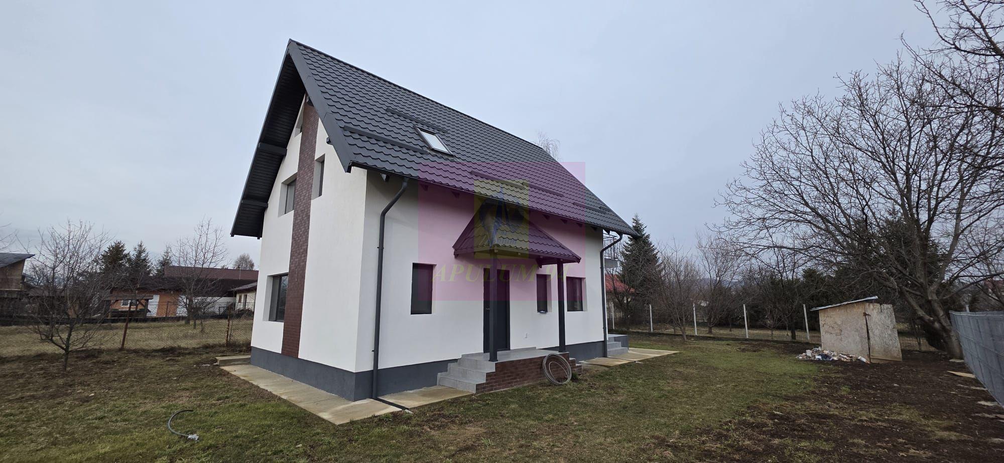 Vila de vanzare cu 4 camere in Brebu - 1