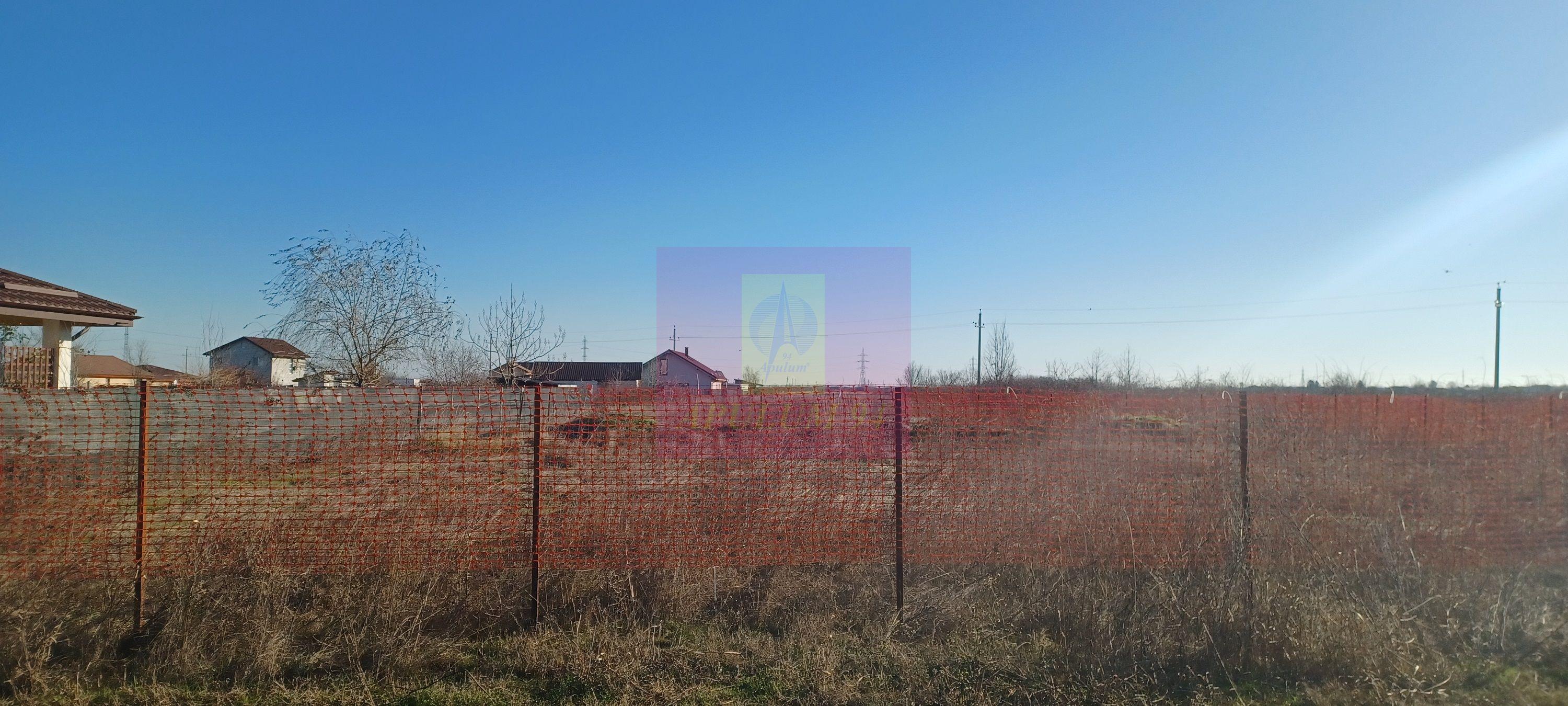 Săbăreni, teren intravilan construibil, cu utilităti in apropiere - 8