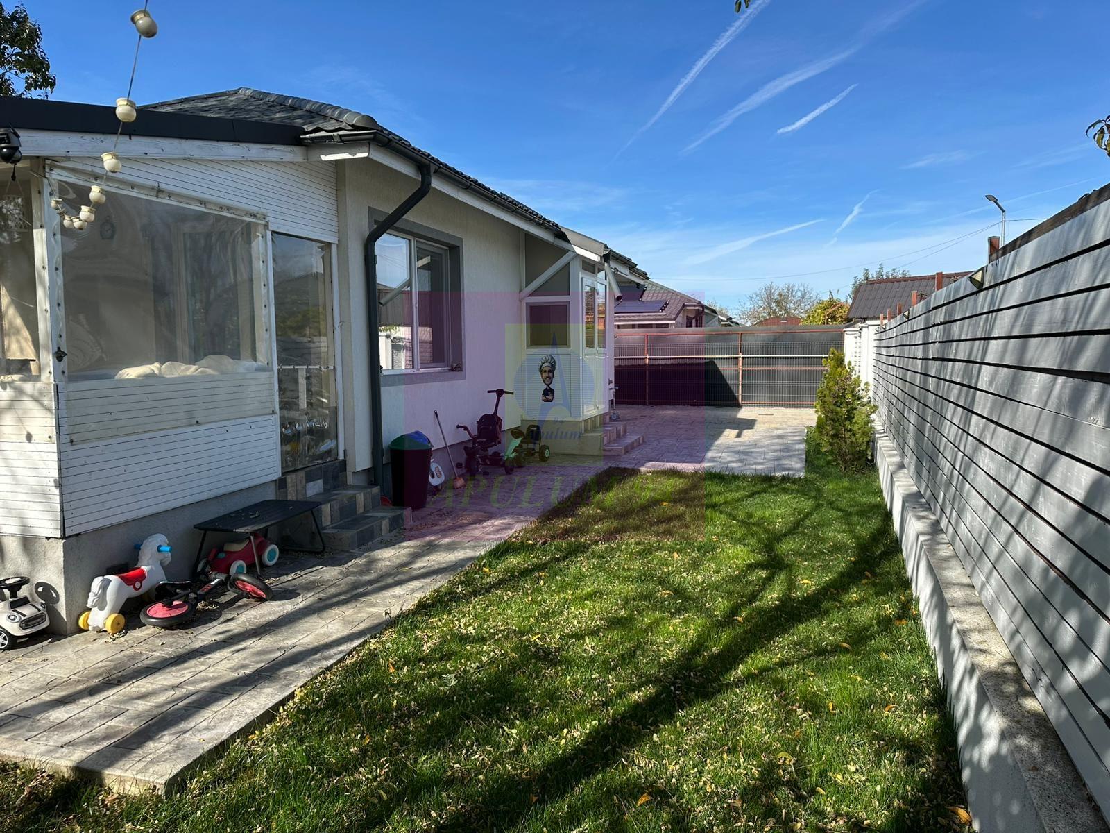Casă 3 camere + dependințe, curte 380, Săbăreni - 3