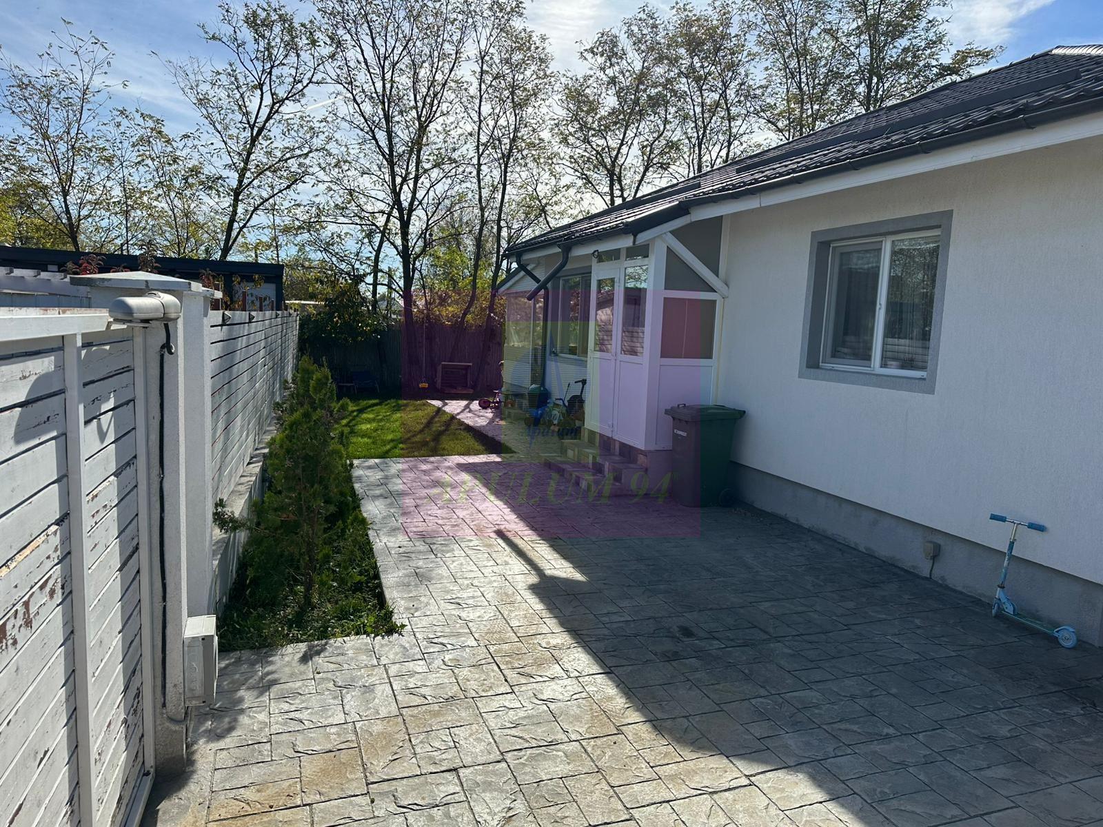 Casă 3 camere + dependințe, curte 380, Săbăreni - 1