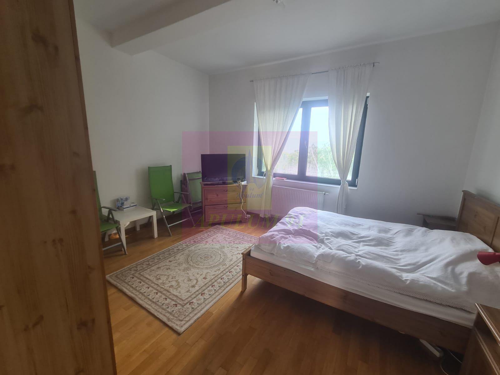 Vila de vanzare cu 6 camere in Cornu (teren 6.600 mp) - 20