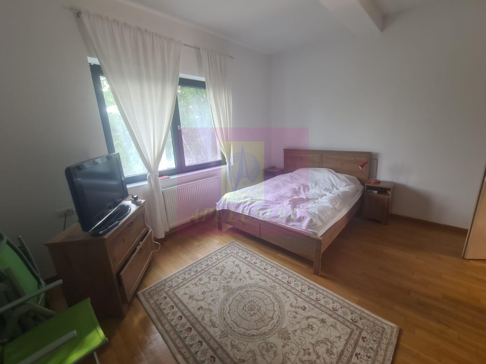 Vila de vanzare cu 6 camere in Cornu (teren 6.600 mp) - 22
