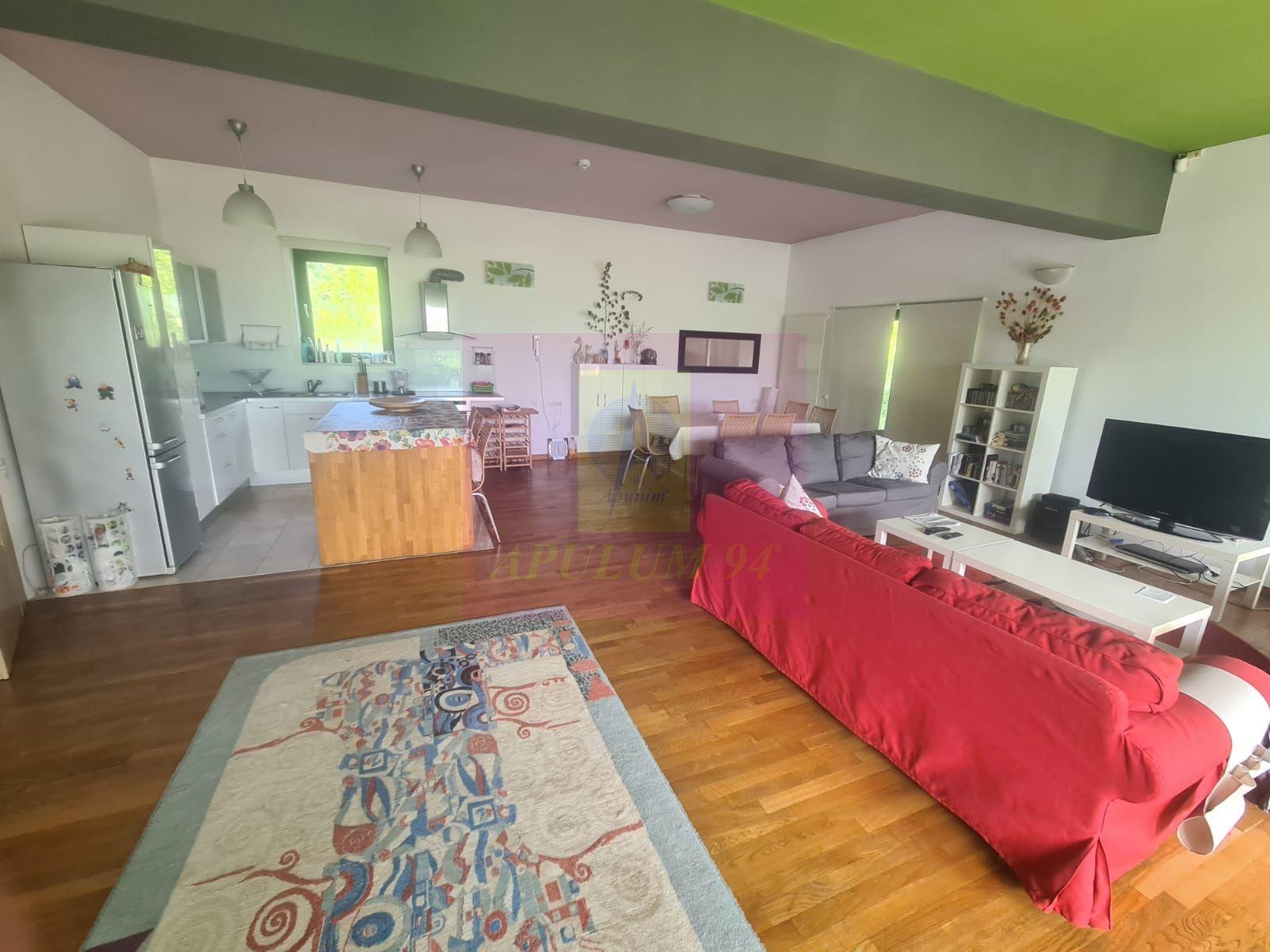 Vila de vanzare cu 6 camere in Cornu (teren 6.600 mp) - 8