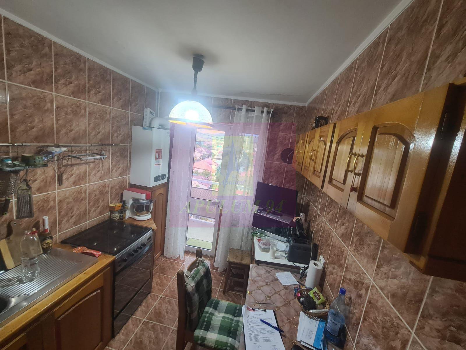 Apartament cu 3 camere de vanzare in Campina - Zona Cuza - 6