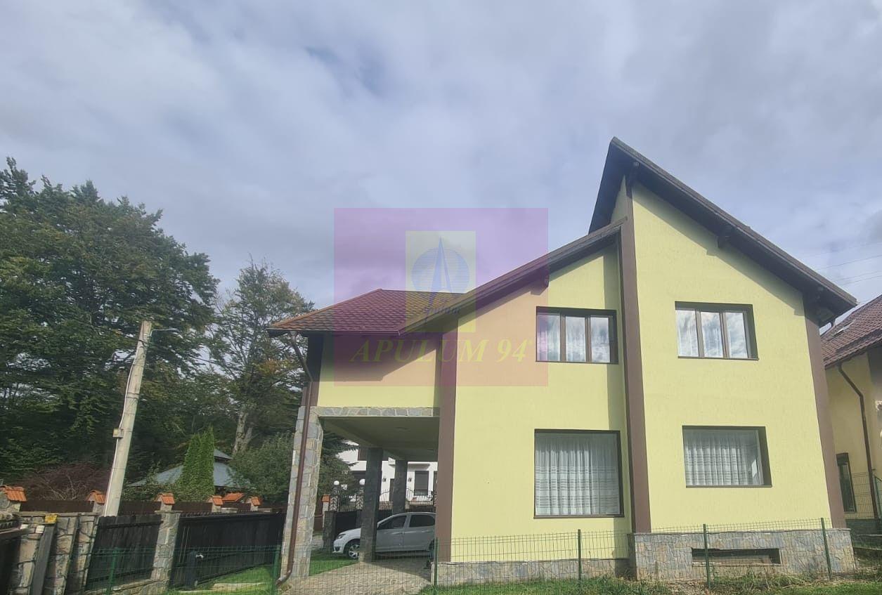 Vila de vanzare in Busteni - Zona Piatra Arsa - 1