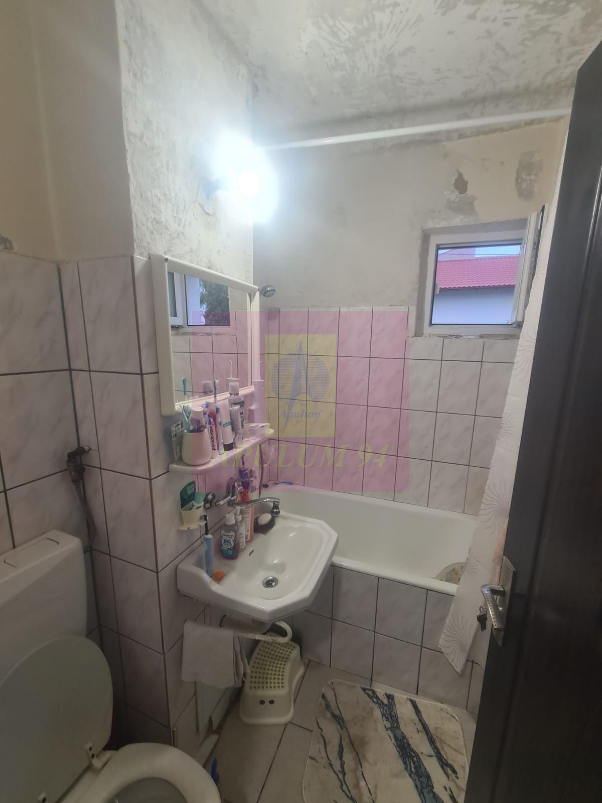 Apartament cu 3 camere de vanzare in Campina - Zona Cuza - 13