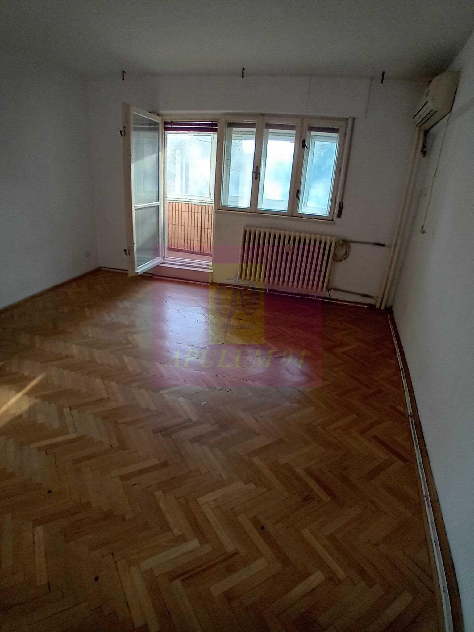 Vanzare apartament de 4 camere la Casa Poporului-stradal - 7