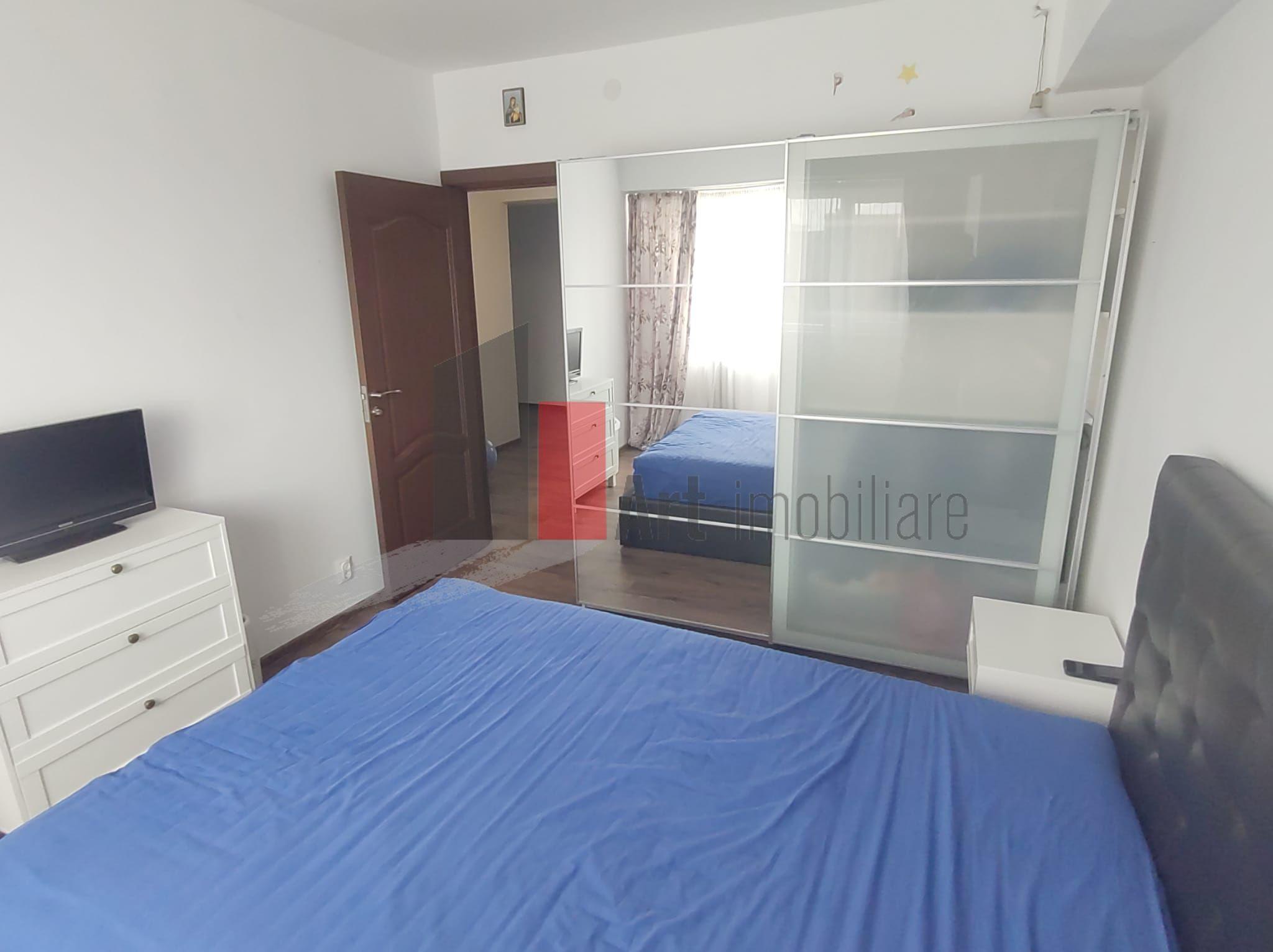 Vânzare apartament decomandat 4 camere Bd. Obregia - Pasajul Europa Unită - 17