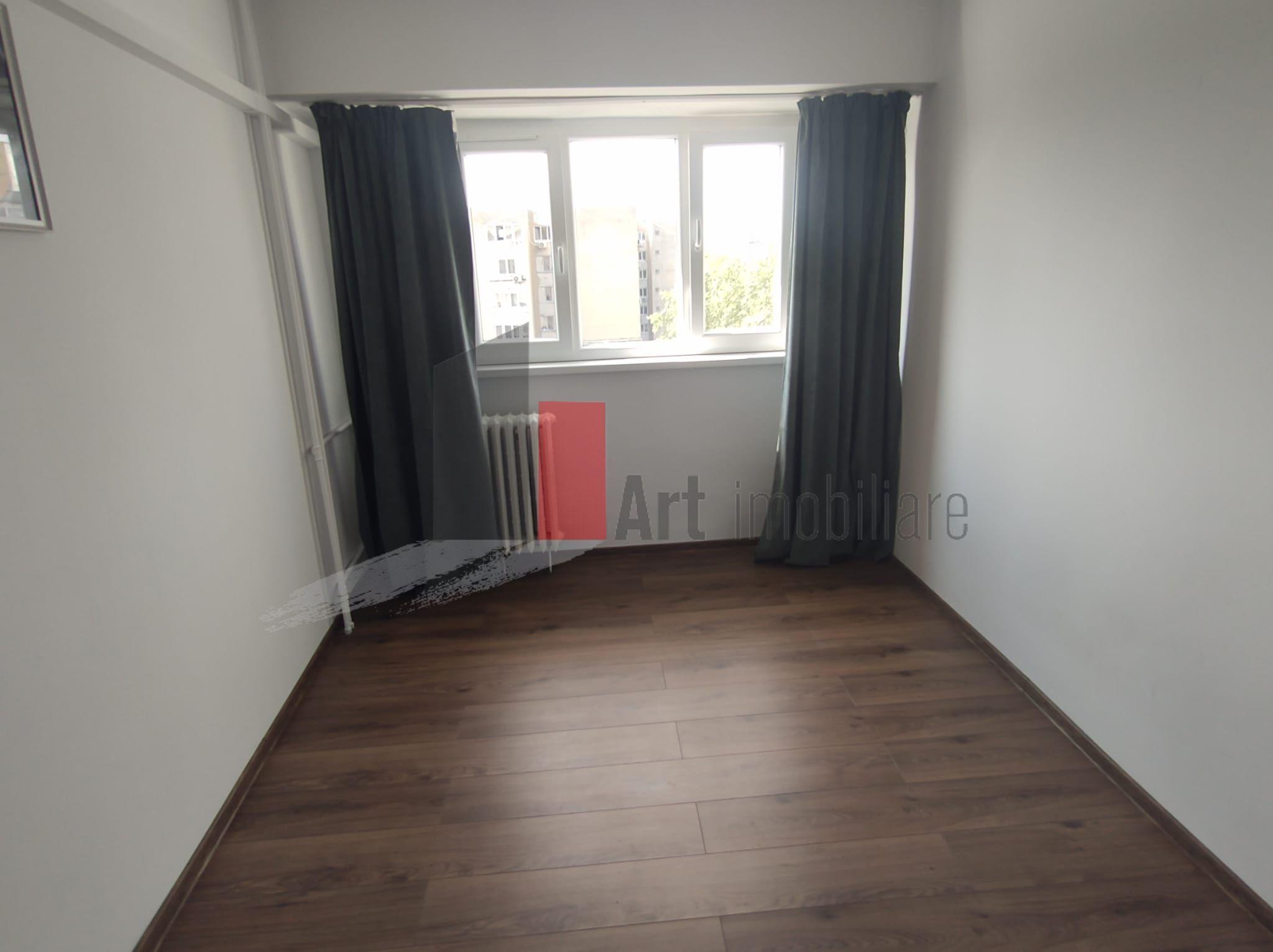 Vânzare apartament decomandat 4 camere Bd. Obregia - Pasajul Europa Unită - 3