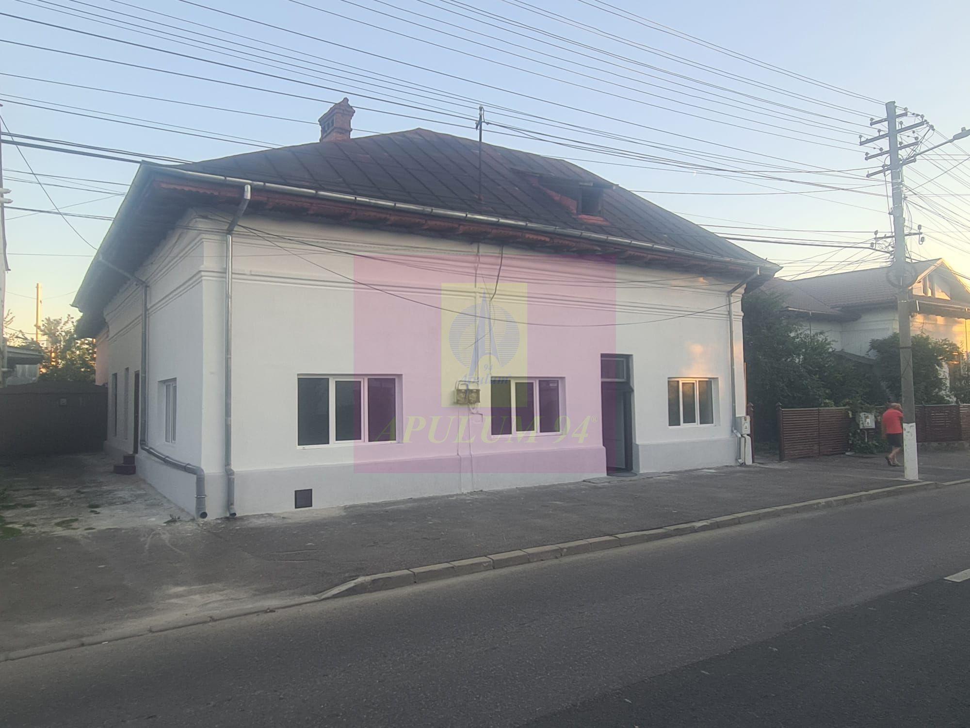 Casa de vanzare in Campina (spatiu comercial) - Zona Lidl - 1