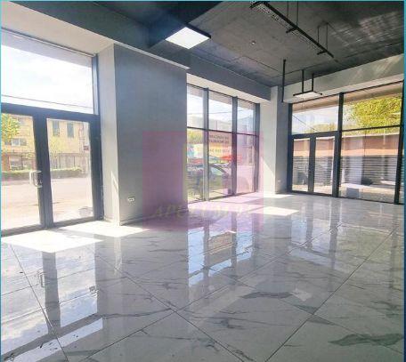 Vanzare spatiu comercial in zona Calea Vitan stradal, bloc nou 2022 - 1