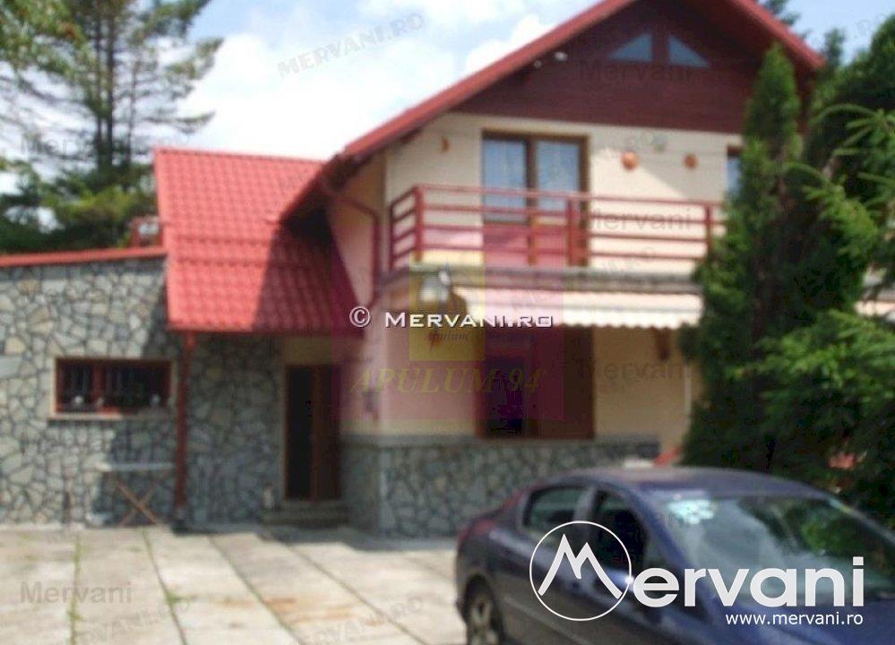 Vila de vanzare in Busteni - Zona Centrala - 1