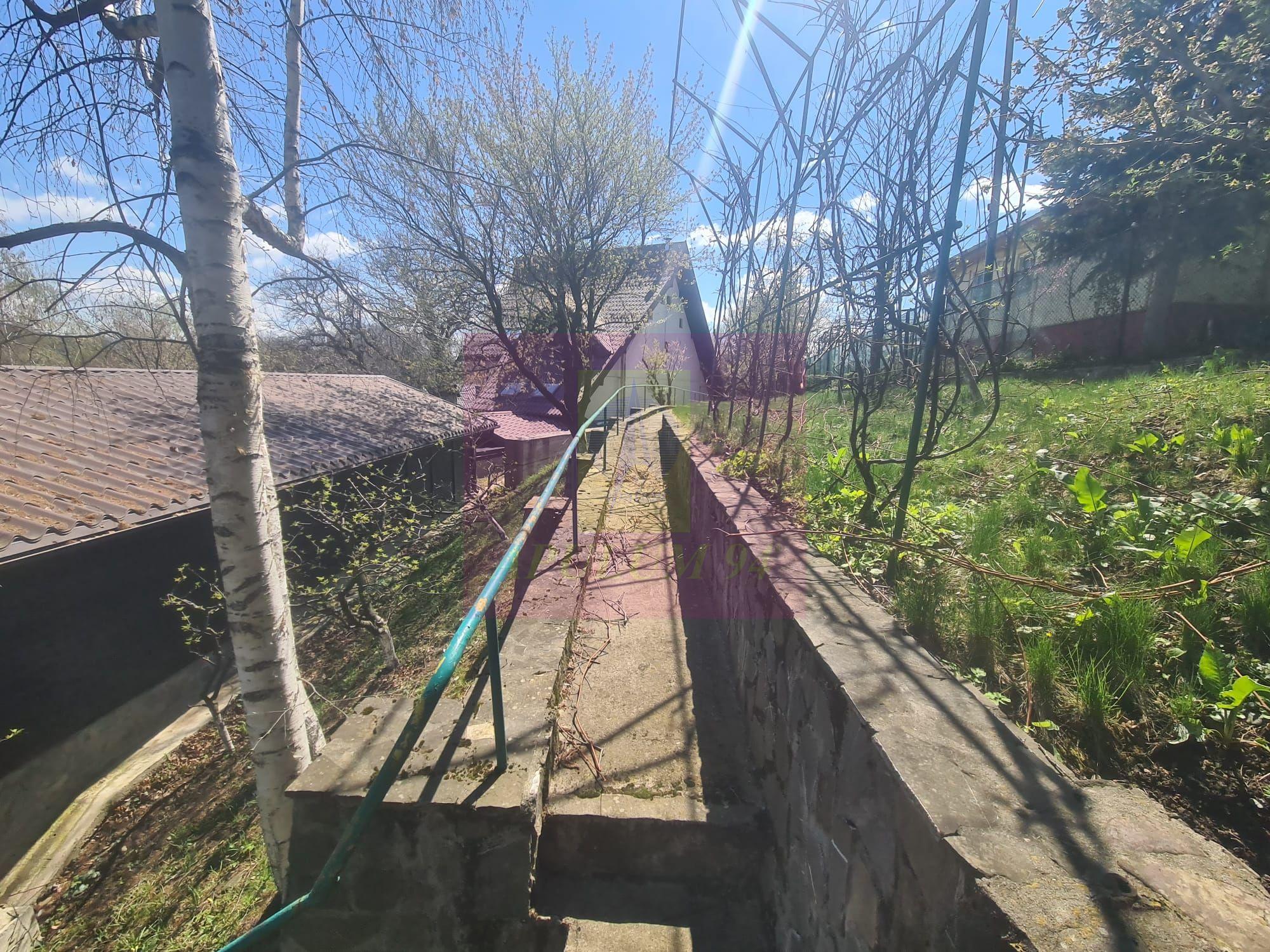 Vila de vanzare in Breaza - Zona Breaza de Sus - 83