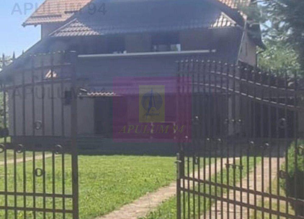 Vilă de vânzare în Breaza - Zona Liceul Militar - 78