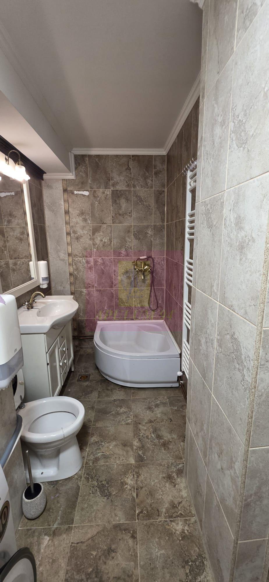 Apartament cu 2 camere, spatiu comercial – Campina, central - 11