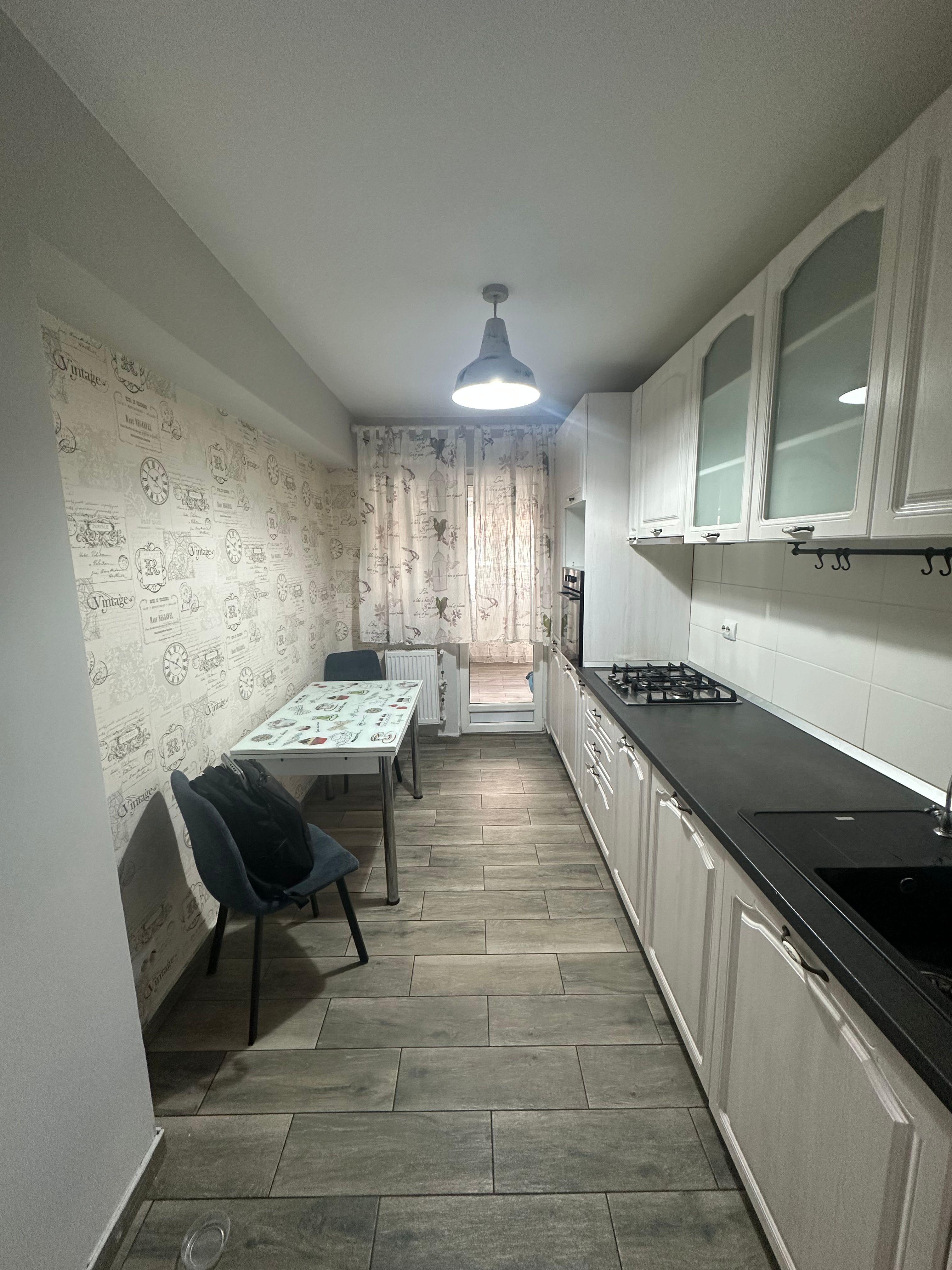 Apartament 3 camere de inchiriat-Metrou Aparatorii Patriei - 12