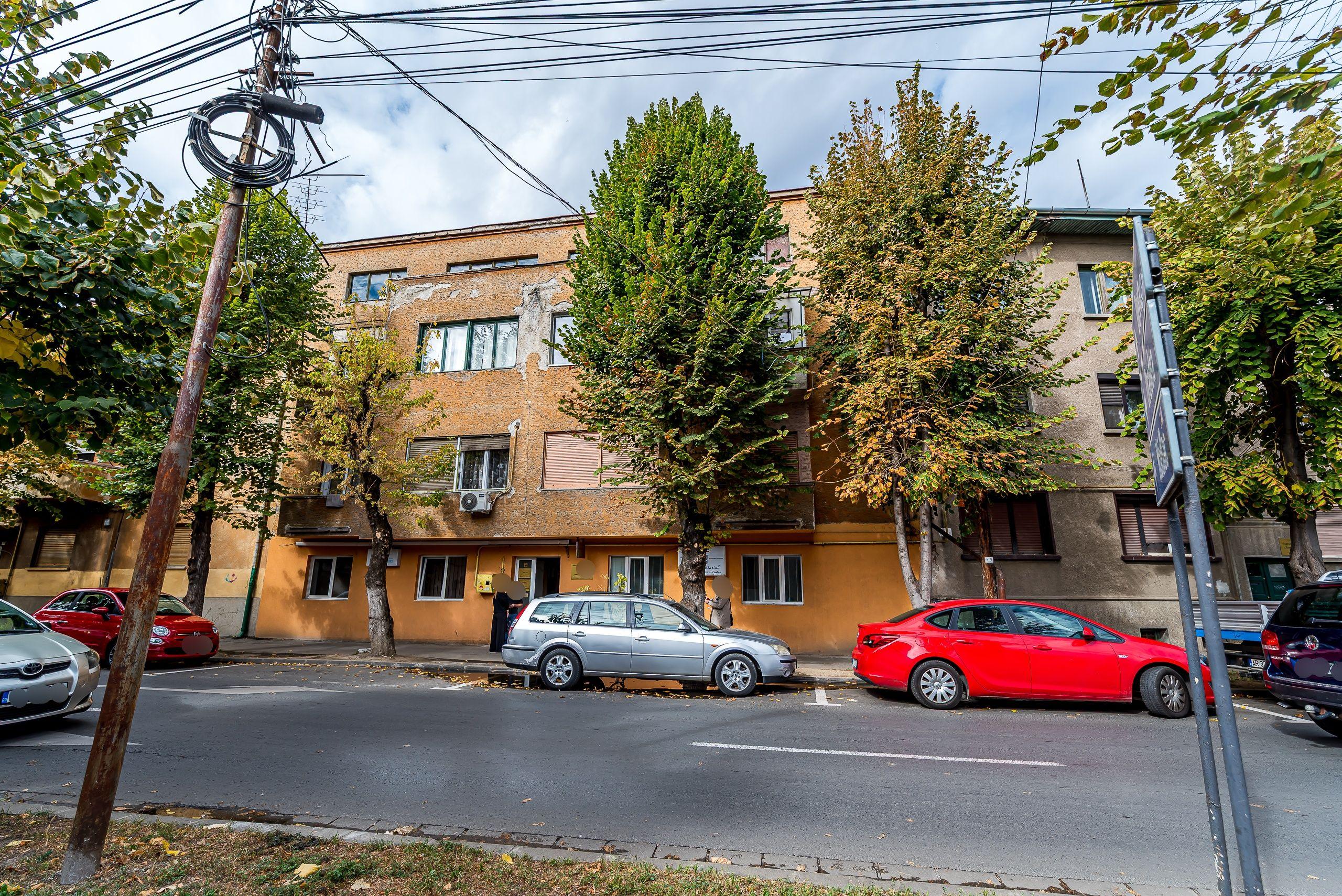 Apartament 3 camere + GARAJ PROPRIU pe B-dul Vasile Milea | Etaj 2