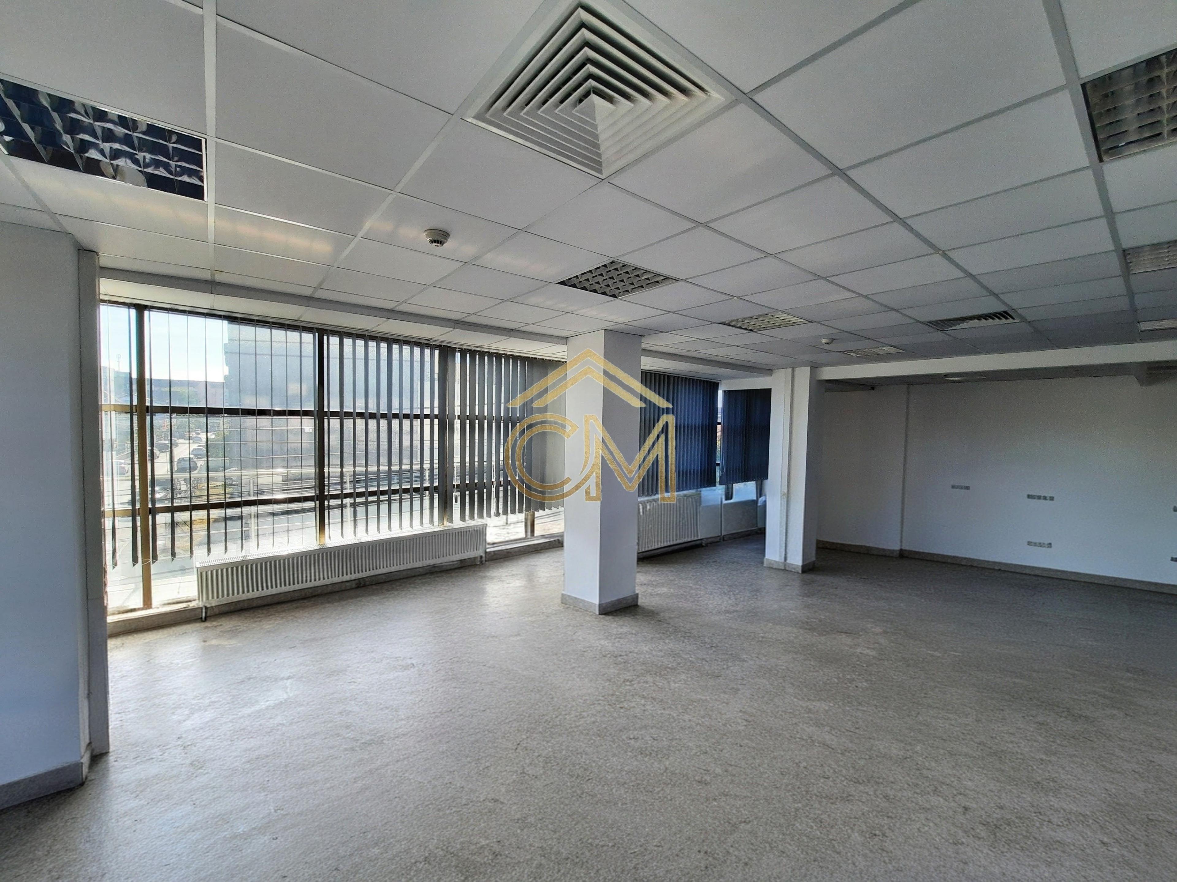 Spațiu Comercial/Birouri-140 MPU-Hipodrom-Versatil