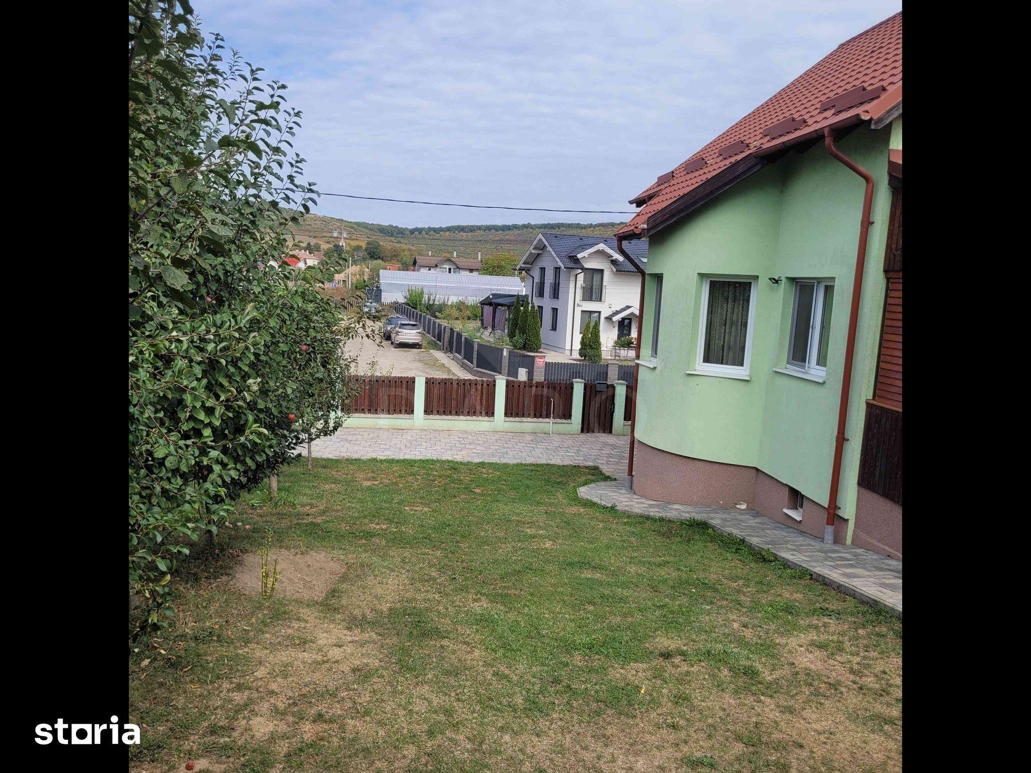Casă Livezeni 815 mp teren, casa primitoare ,la doar 5 minute de oraș. - 16