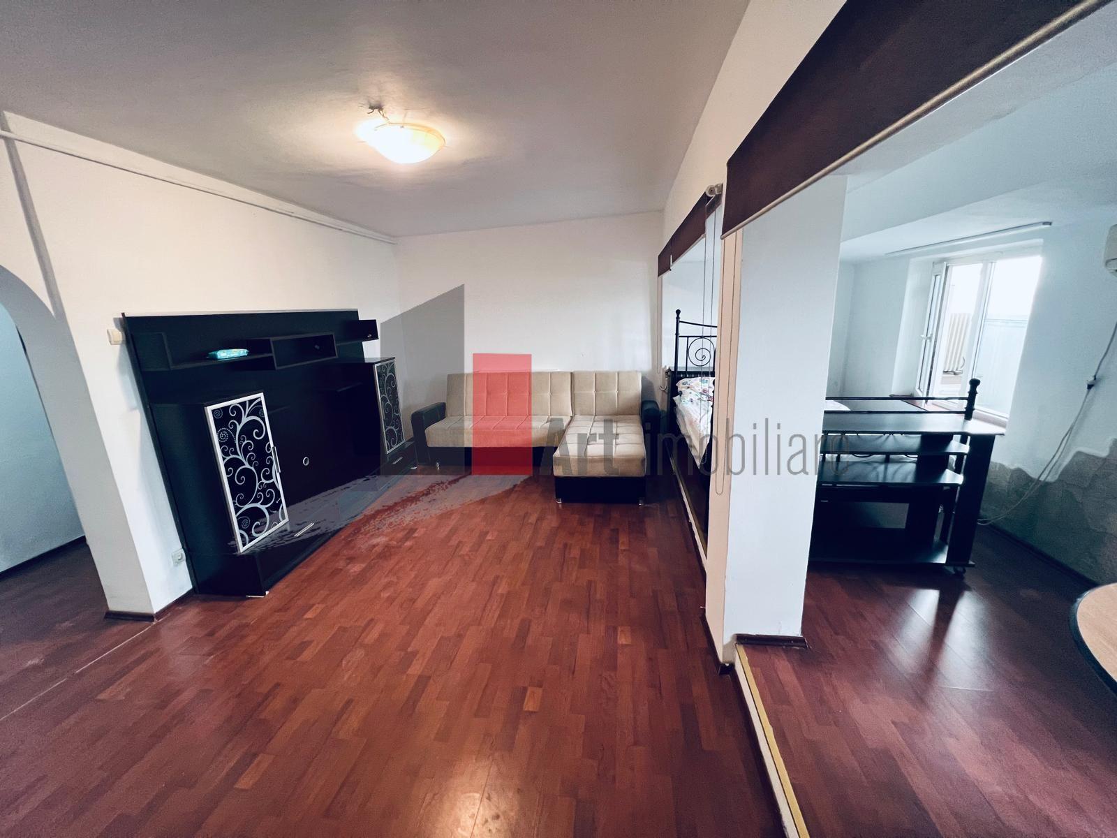 Studio deosebit - 6