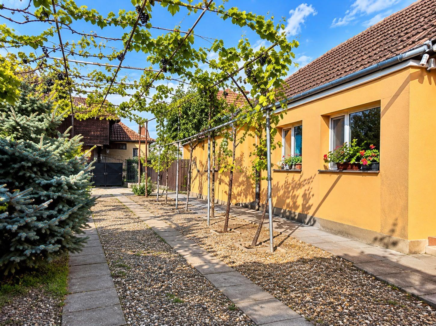 Casă cu 3 camere 85 mp în Freidorf + 2.877 mp teren - 1