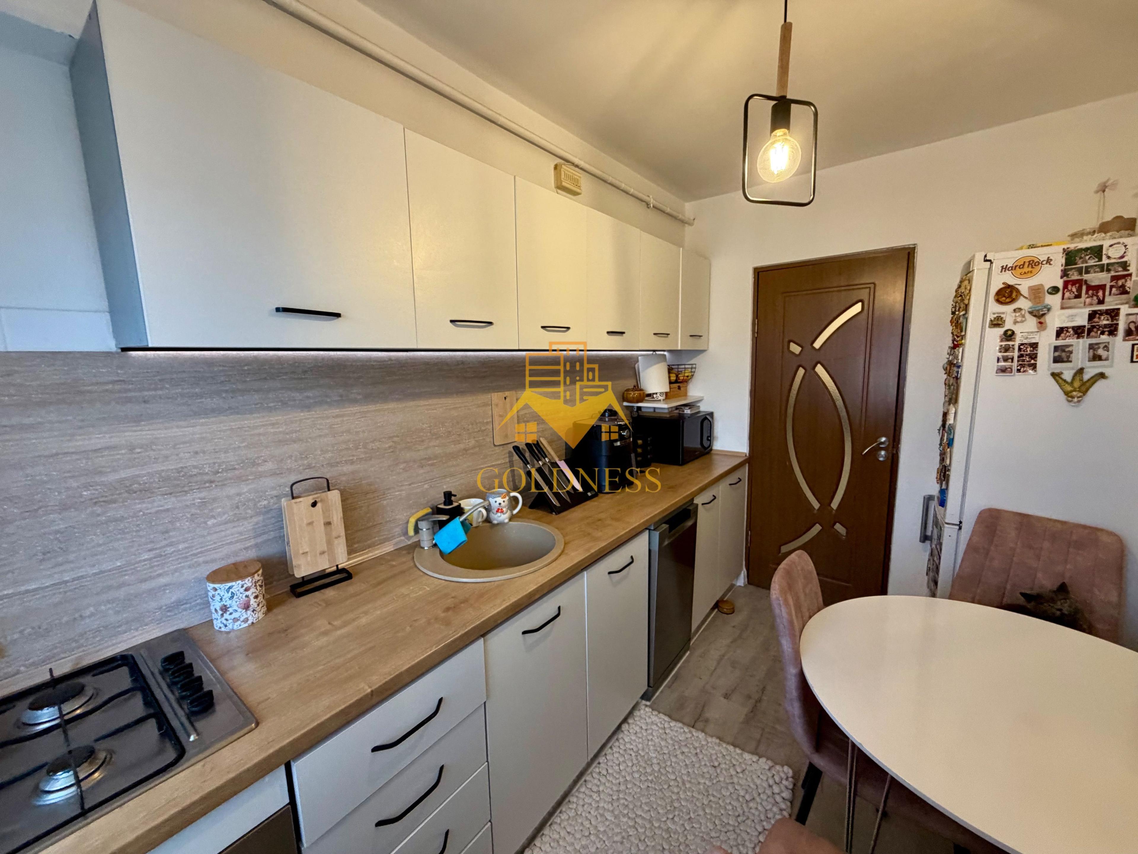 2 camere decomandate, Zona Eroilor, Regina Maria, Penny, Floresti - 7