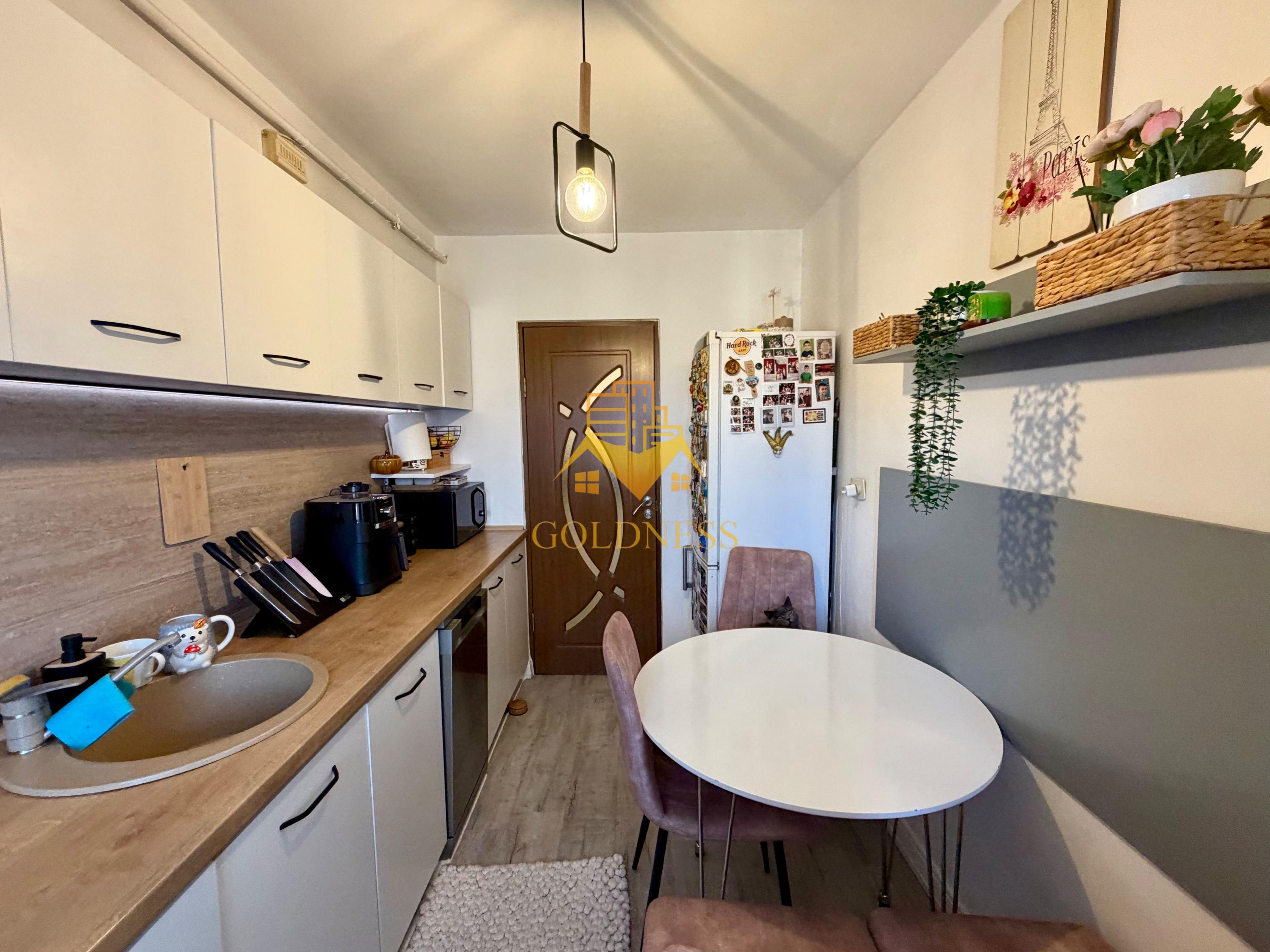 2 camere decomandate, Zona Eroilor, Regina Maria, Penny, Floresti - 5
