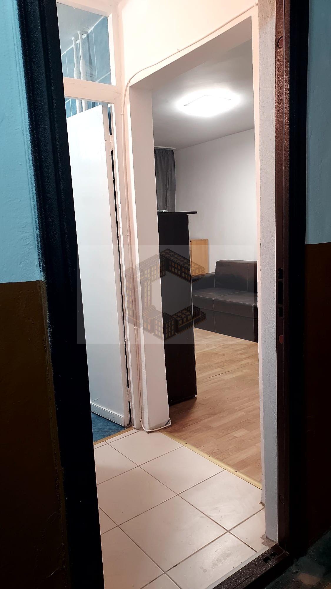 Garsonieră cu balcon, etajul 1, zona Buziașului - 3