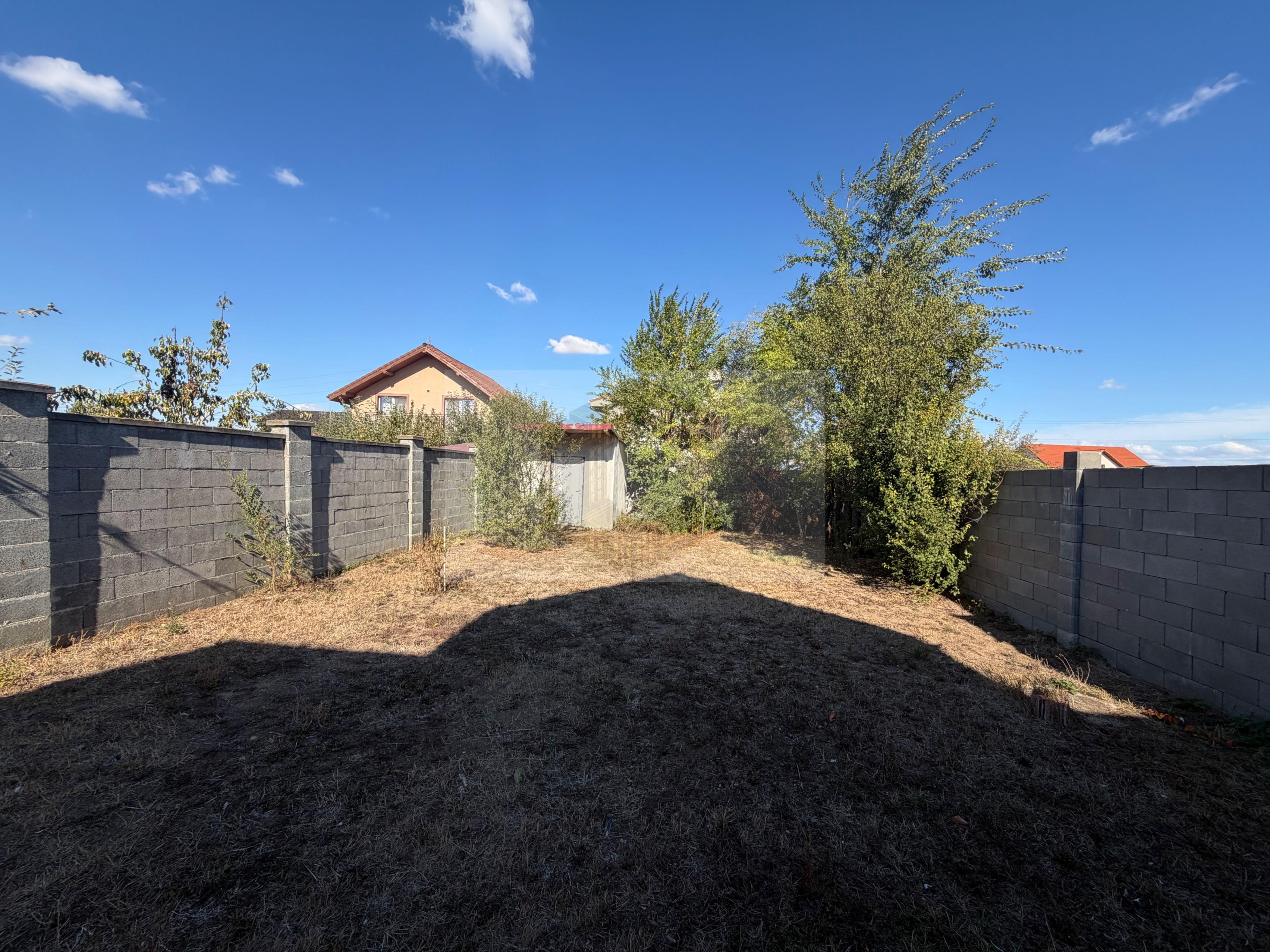 Duplex de vanzare,4 camere si 3 bai, acces auto, Dumbravita - 22