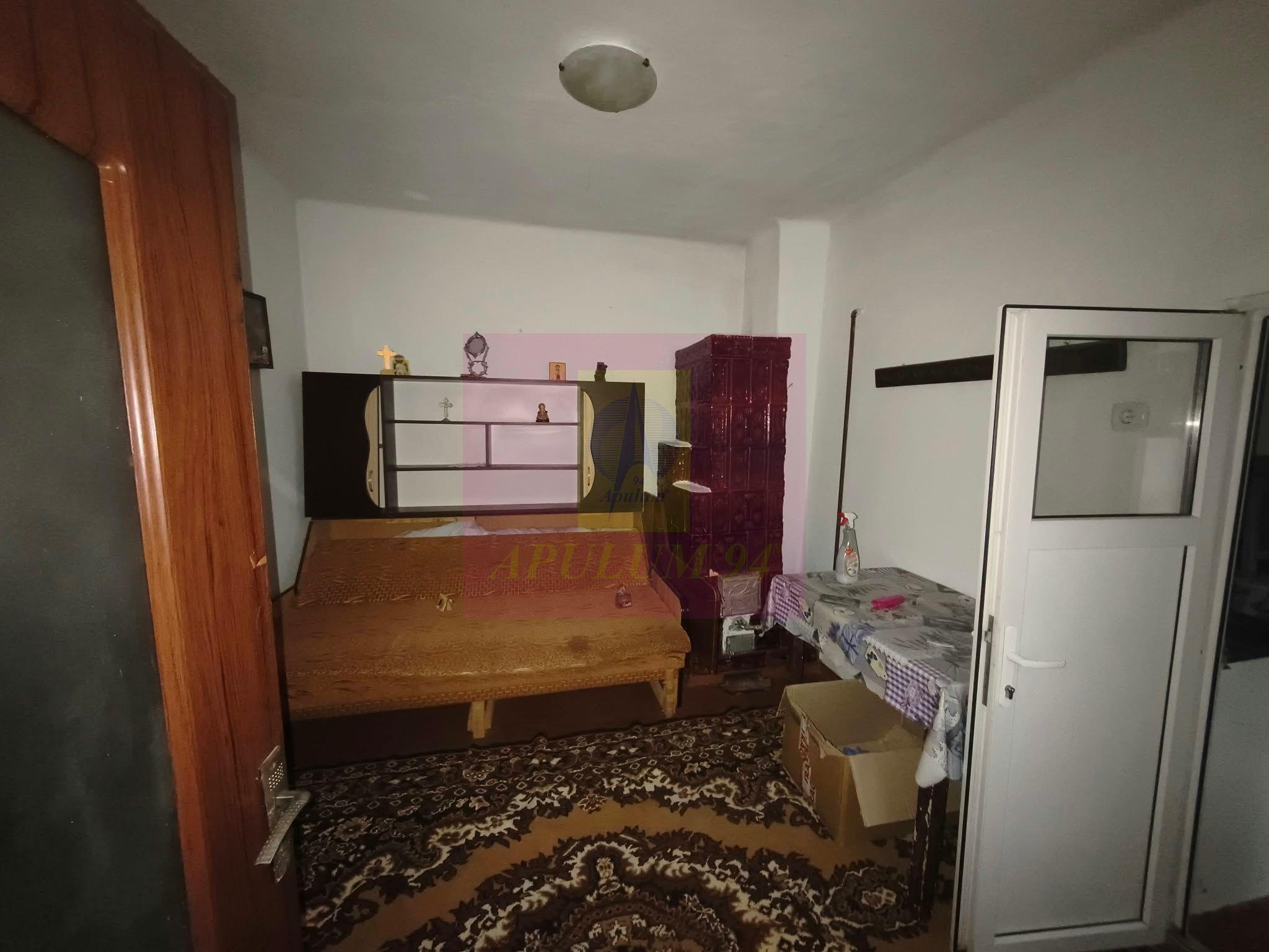 Casă cu teren propriu în Sectorul 3, lângă București Mall - 30