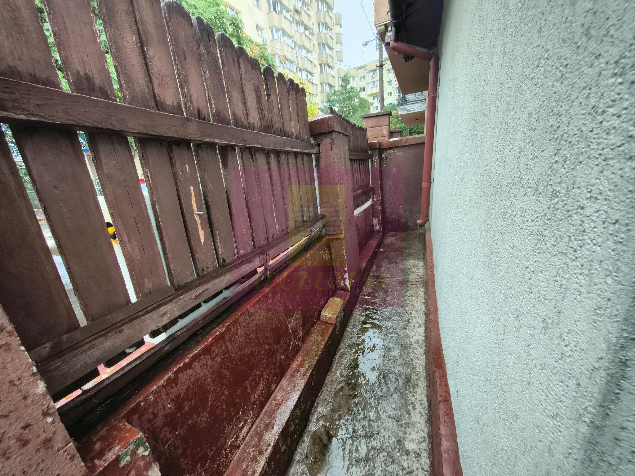 Casă cu teren propriu în Sectorul 3, lângă București Mall - 20
