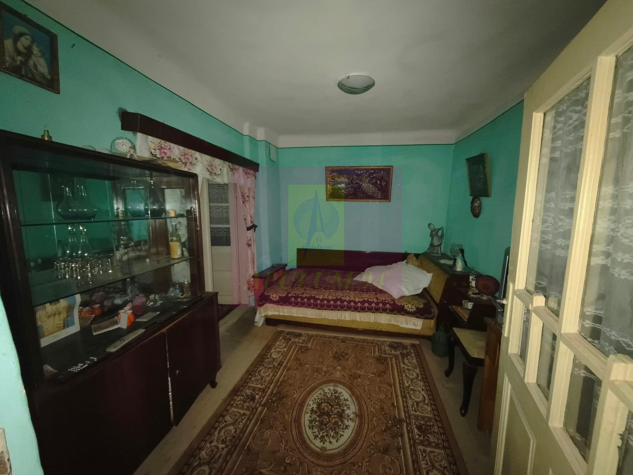 Casă cu teren propriu în Sectorul 3, lângă București Mall - 26