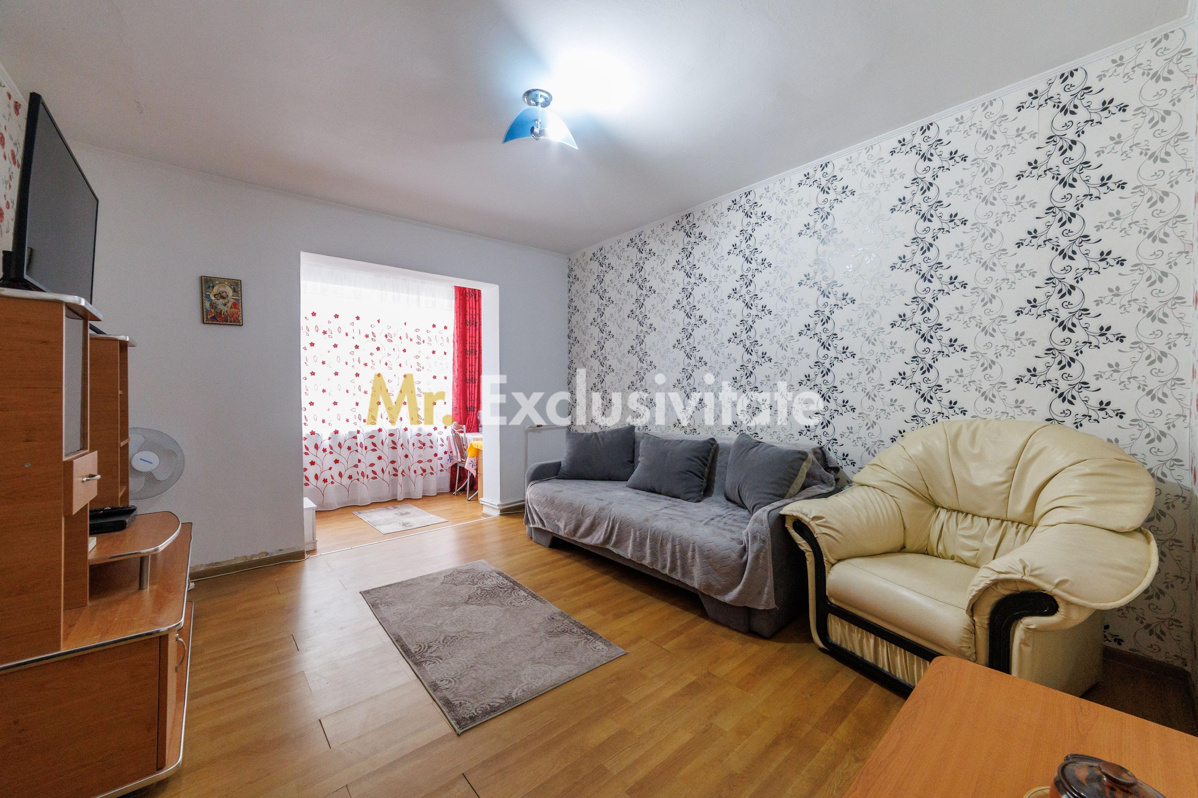 Apartament decomandat 2 camere Pitești Trivale-parter - 1