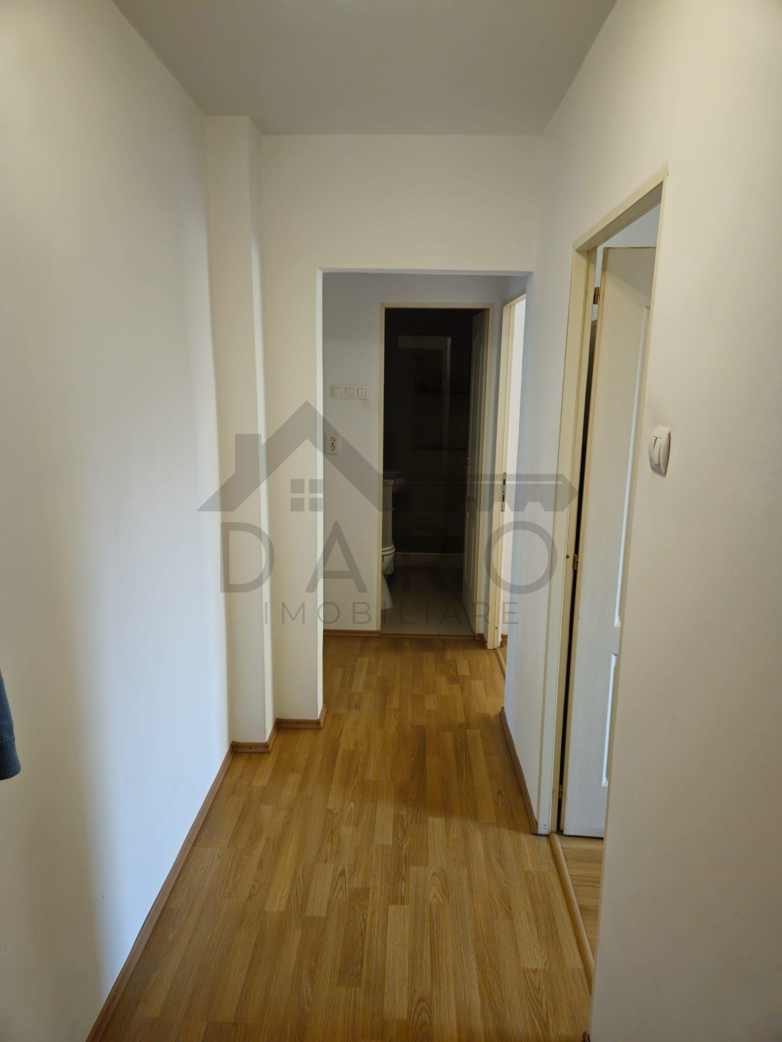 Apartament de vânzare cu 2 camere zona Tudor - 1