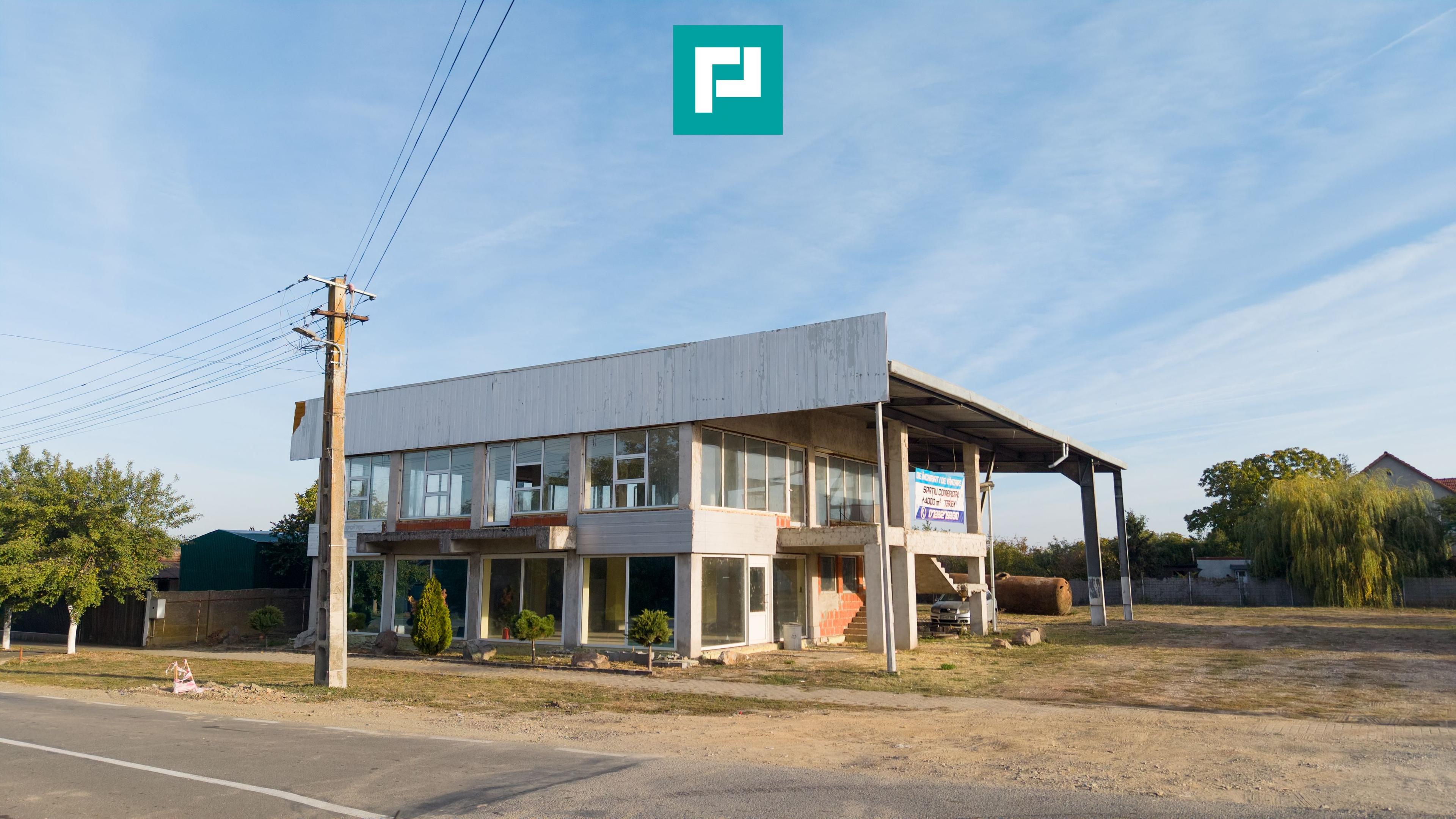 Spatiu comercial cu etaj și teren de 4000mp - 15