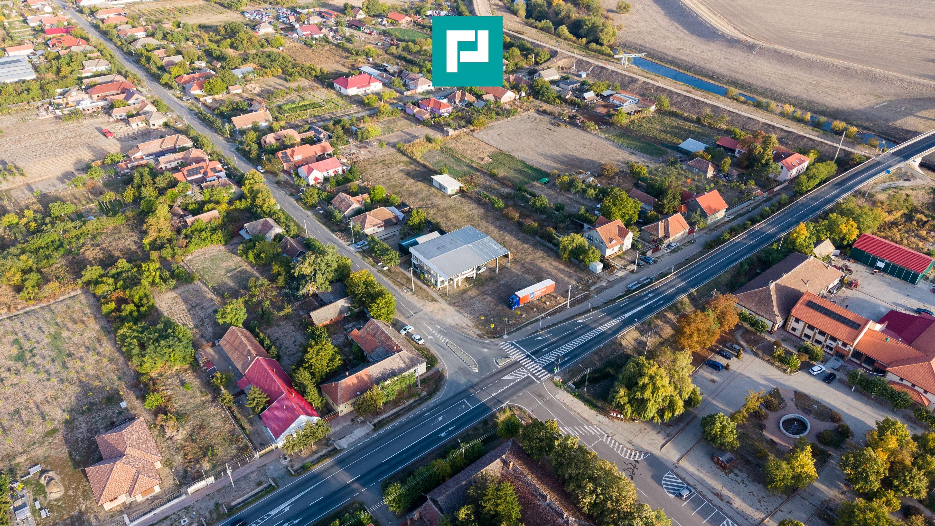 Spatiu comercial cu etaj și teren de 4000mp - 9