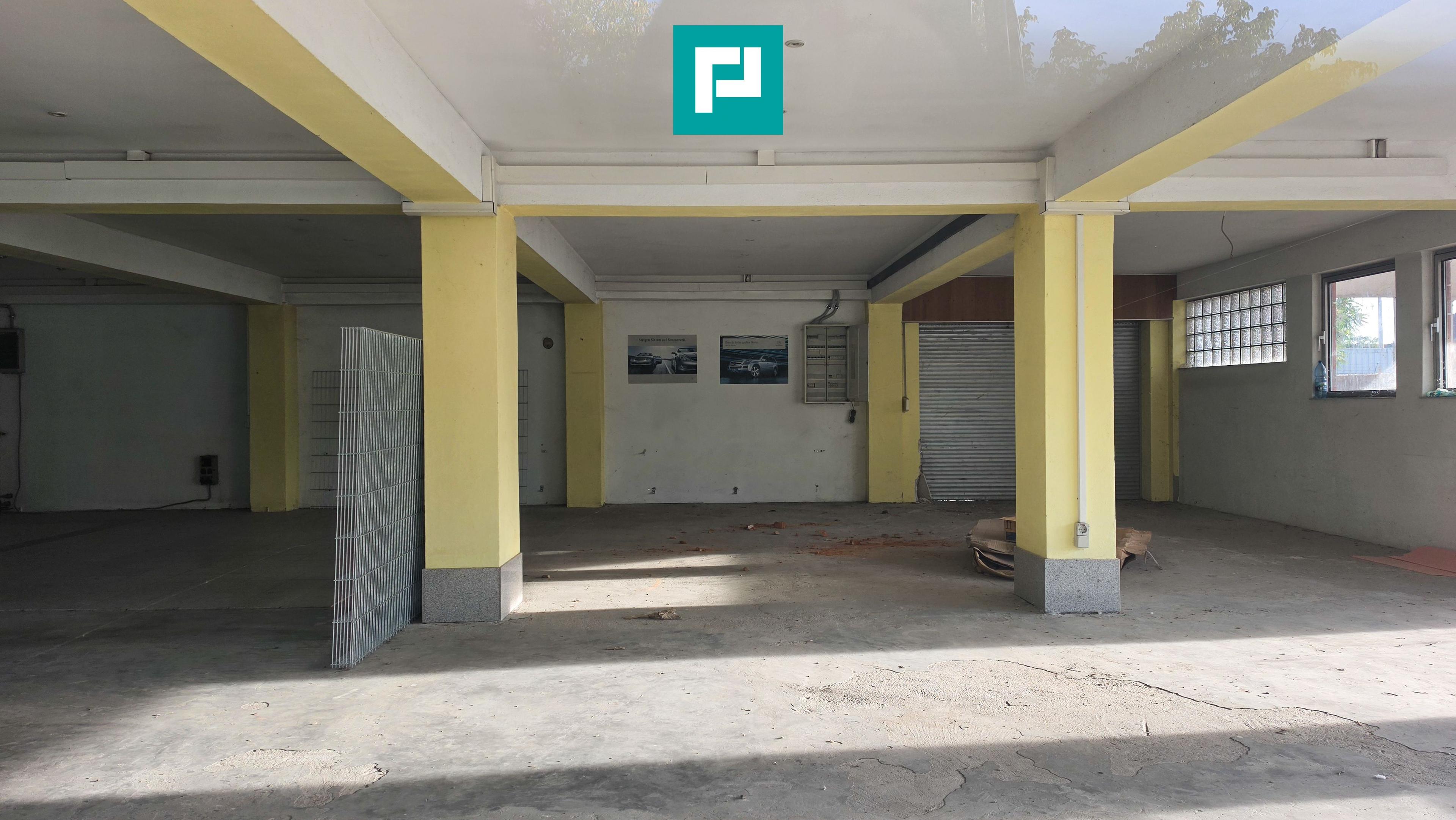 Spatiu comercial cu etaj și teren de 4000mp - 22