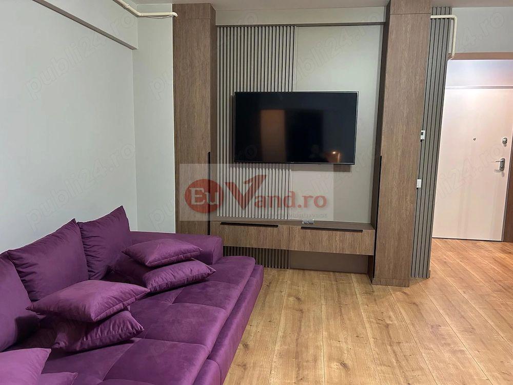 De inchiriat apart. 2 camere, cu loc de parcare, Complex Flamingo, 650 E - 8