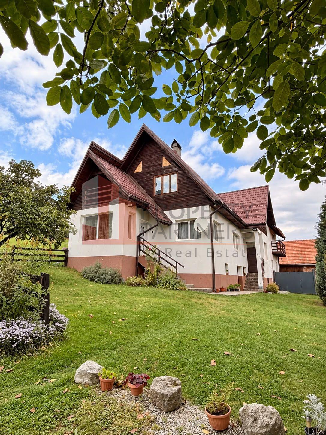 Teren 7.151 mp + casă tradițională în Predeluț–Bran - 15