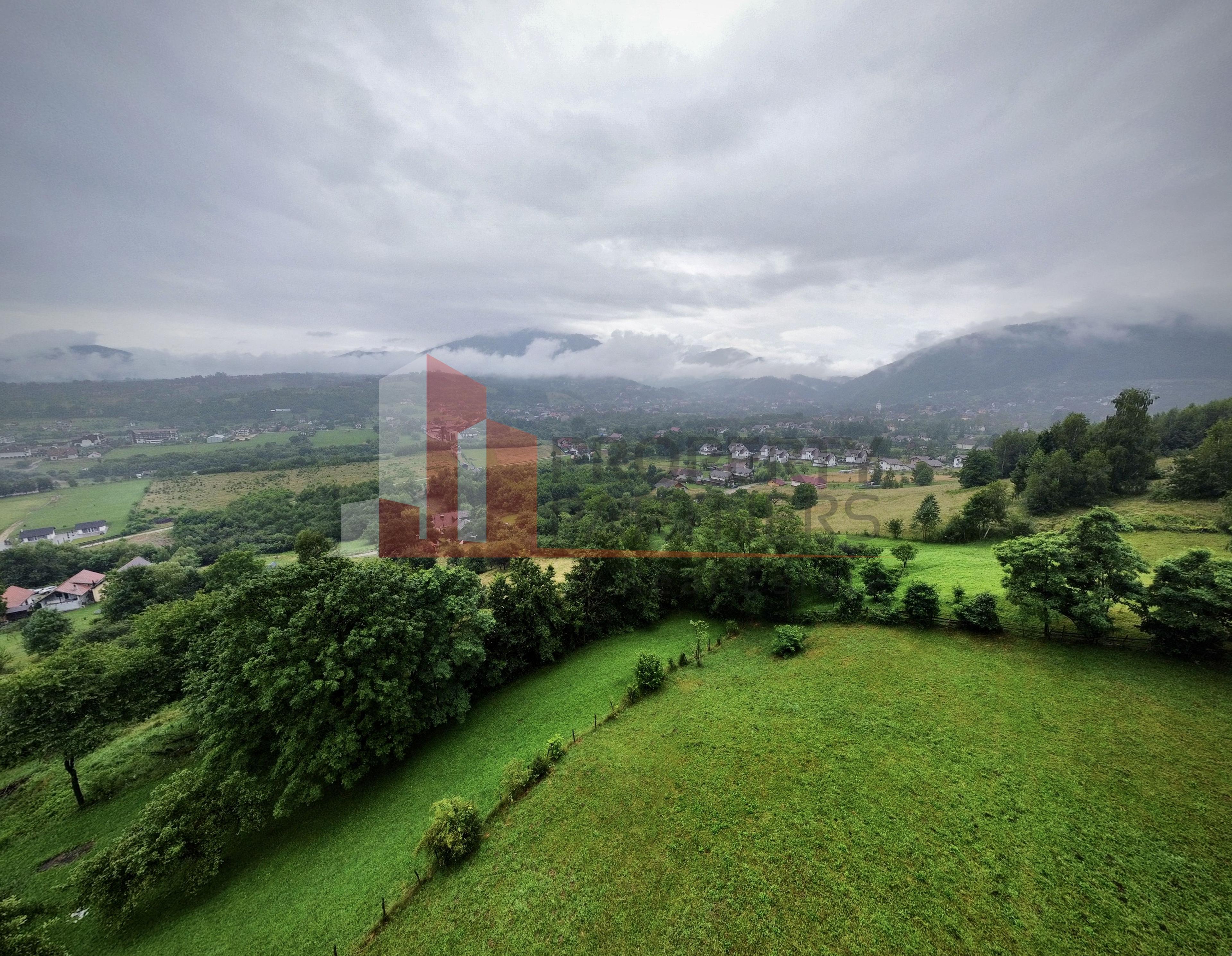Vilă 340 mp Bran | Teren 5500 mp | 6 dormitoare cu băi proprii - 35