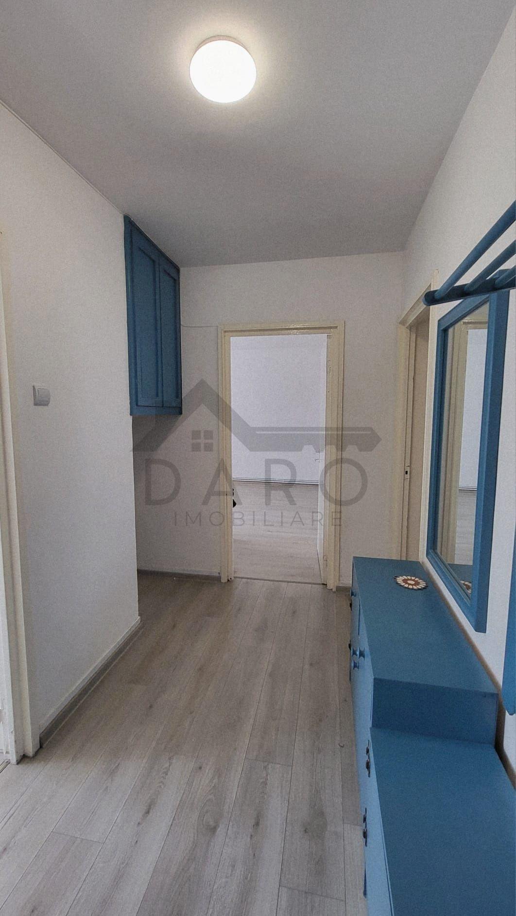 Apartament 3 camere de vânzare - 1