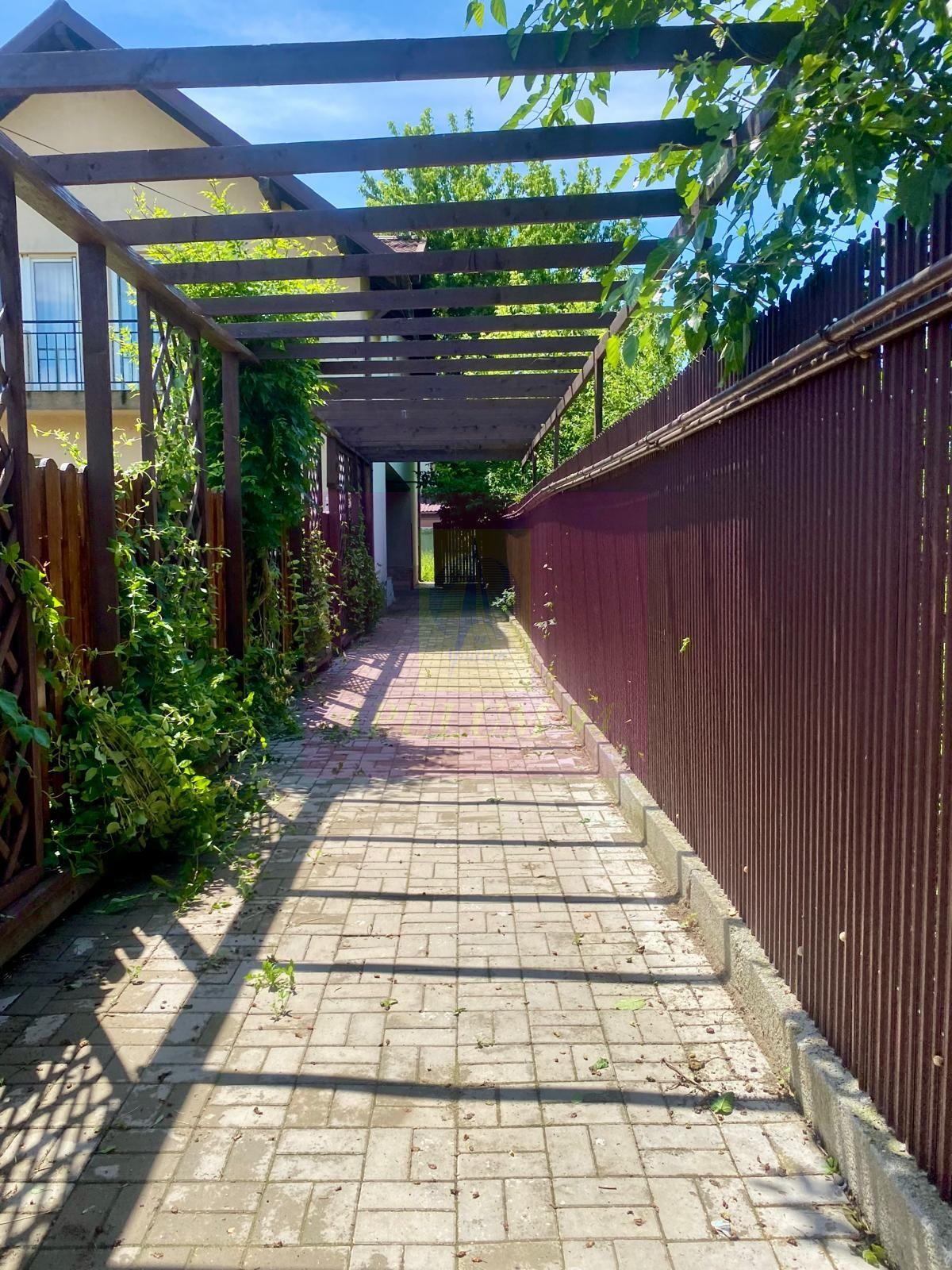 Mogosoaia | 122 mp utili + grădină 170 mp | 3 dormitoare | 2 parcări | - 31