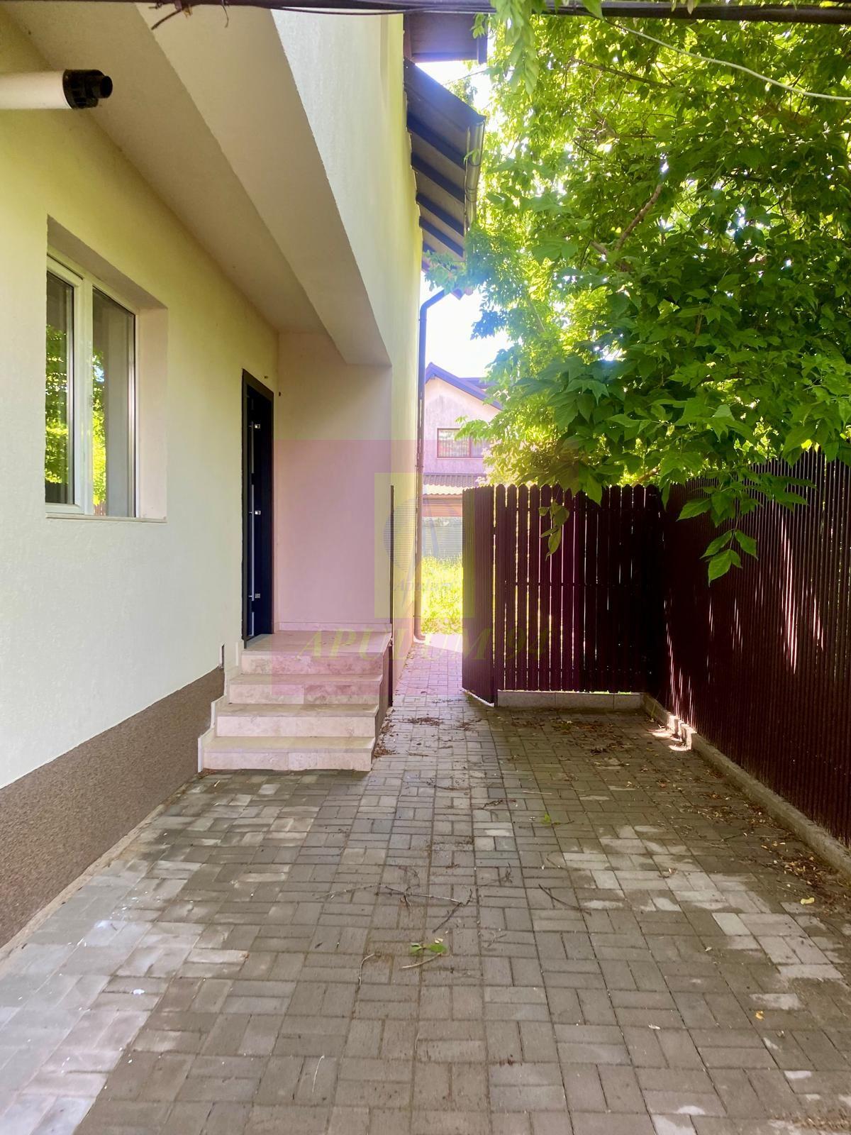 Mogosoaia | 122 mp utili + grădină 170 mp | 3 dormitoare | 2 parcări | - 33