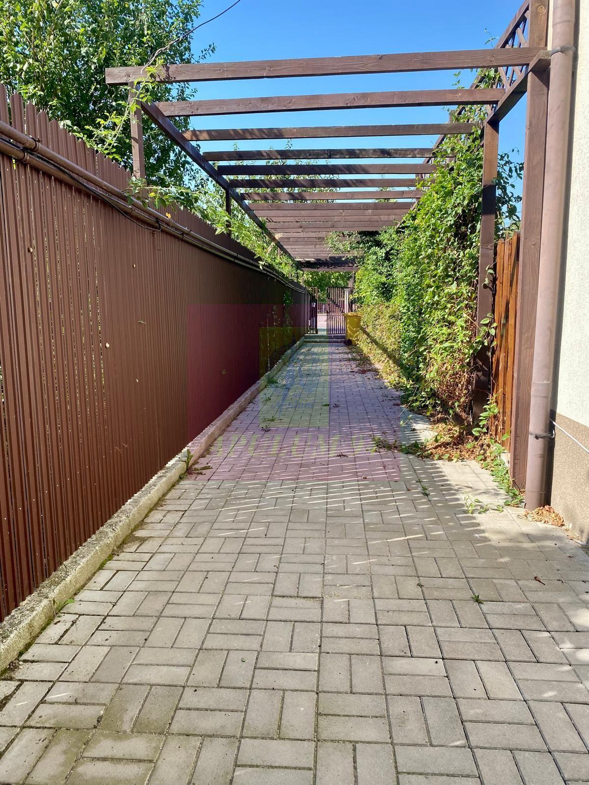 Mogosoaia | 122 mp utili + grădină 170 mp | 3 dormitoare | 2 parcări | - 32