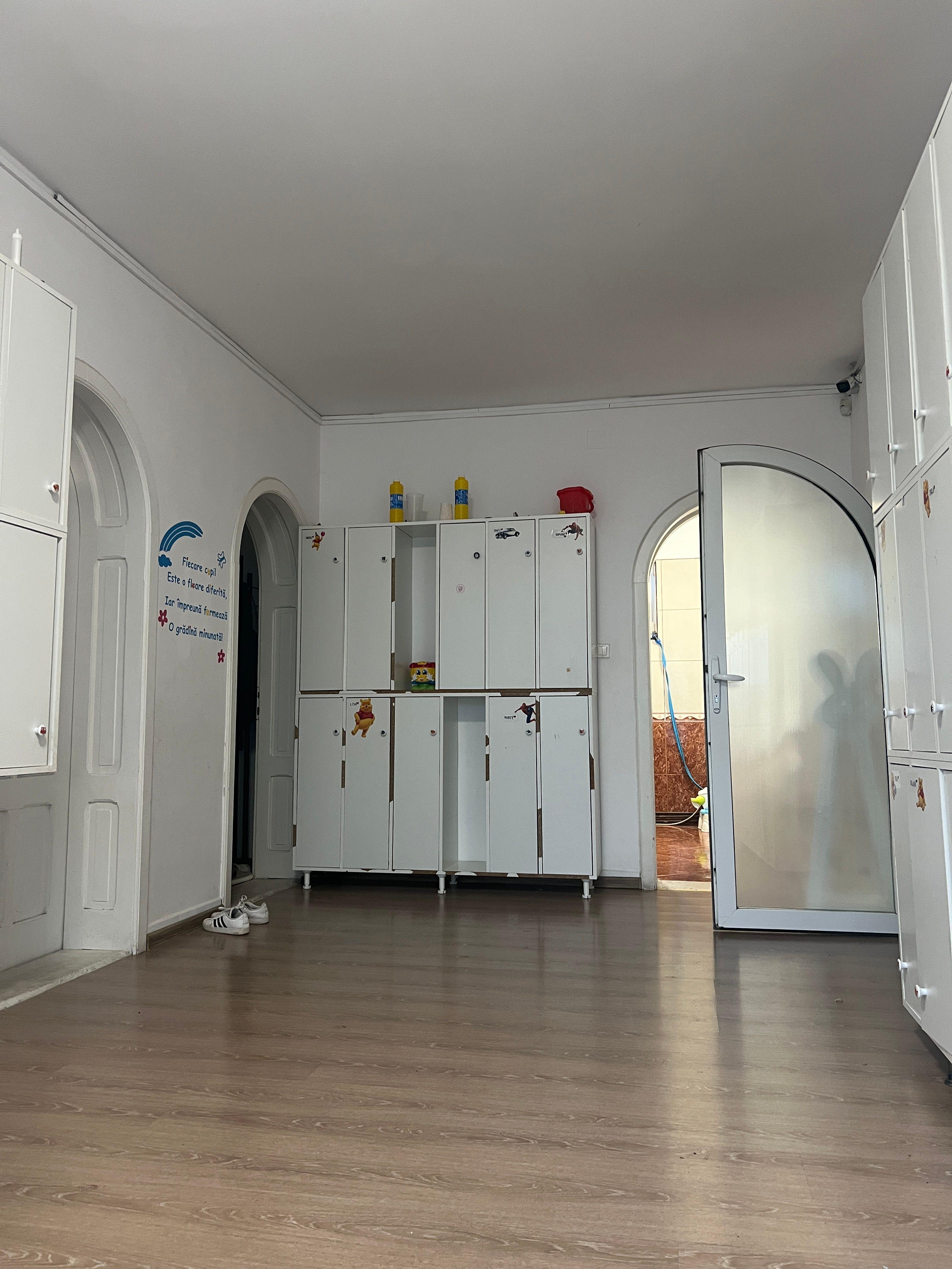 Imobil multifuncțional, 450 mp utili, teren 640 mp, Torontalului - 6