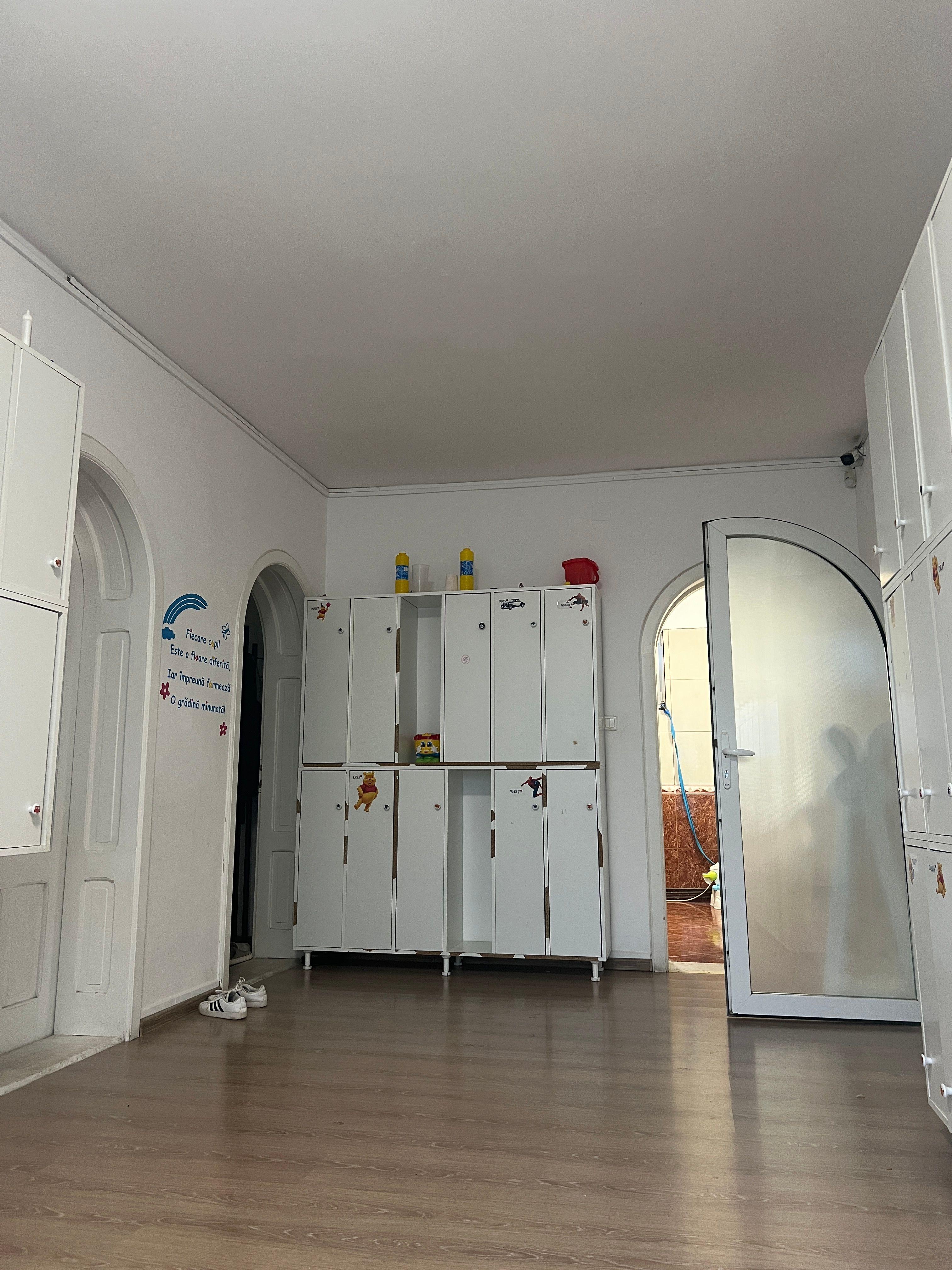 Imobil multifuncțional, 450 mp utili, teren 640 mp, Torontalului - 7