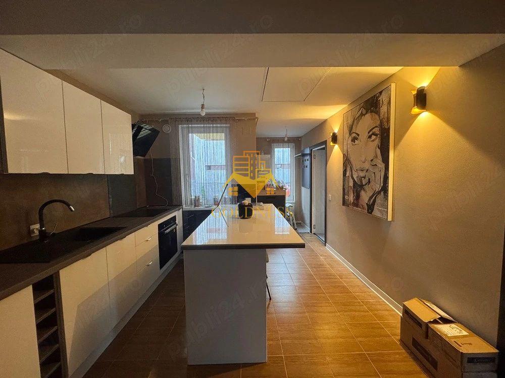 2 Camere decomandate, Casa, Parcare, Curte, Intre Lacuri, FSEGA,Iulius - 1