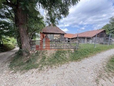 Teren intravilan 3.000 mp cu casă tradițională – Bran, sat Poarta - 3